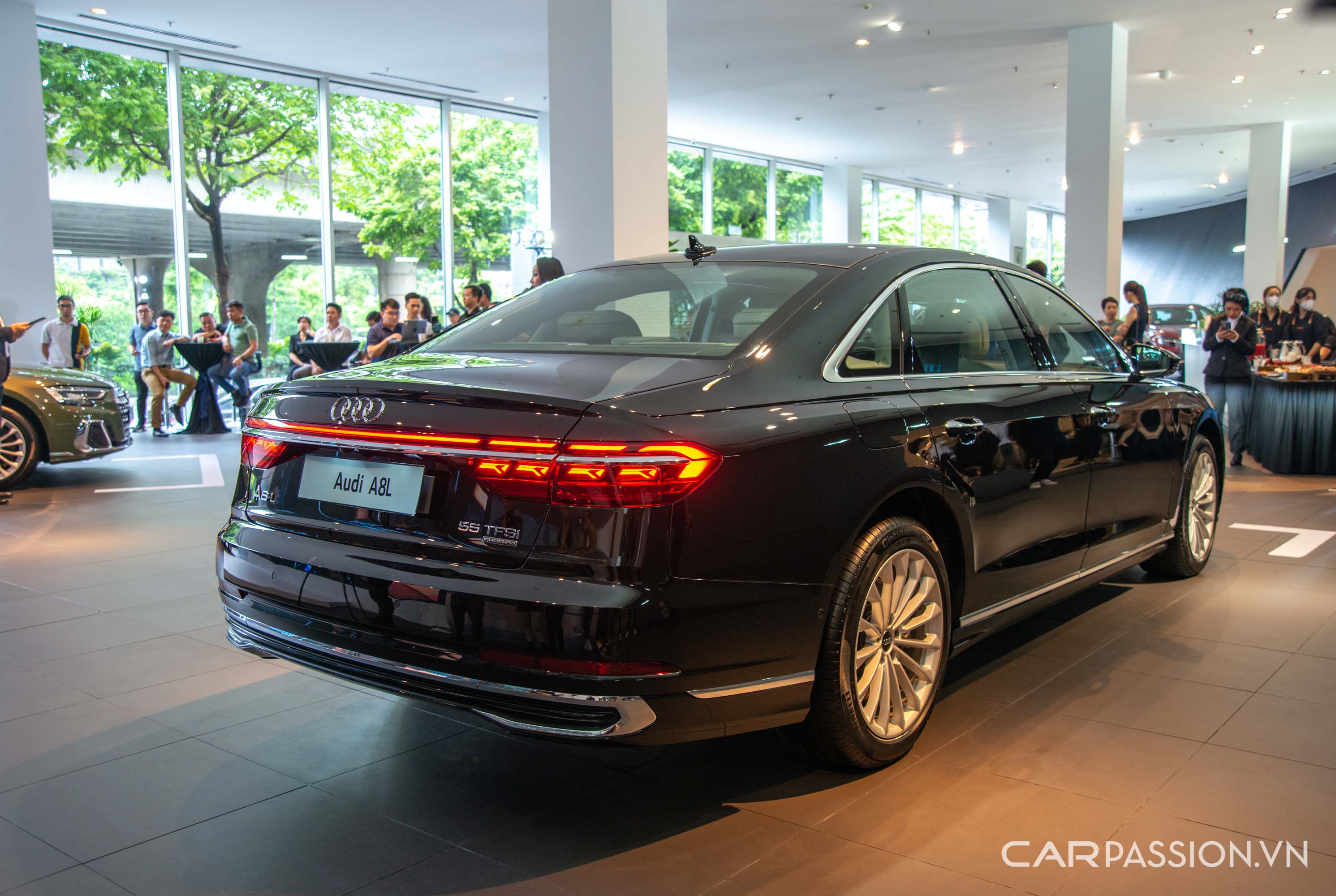 audi-a8l-anh--12.jpg