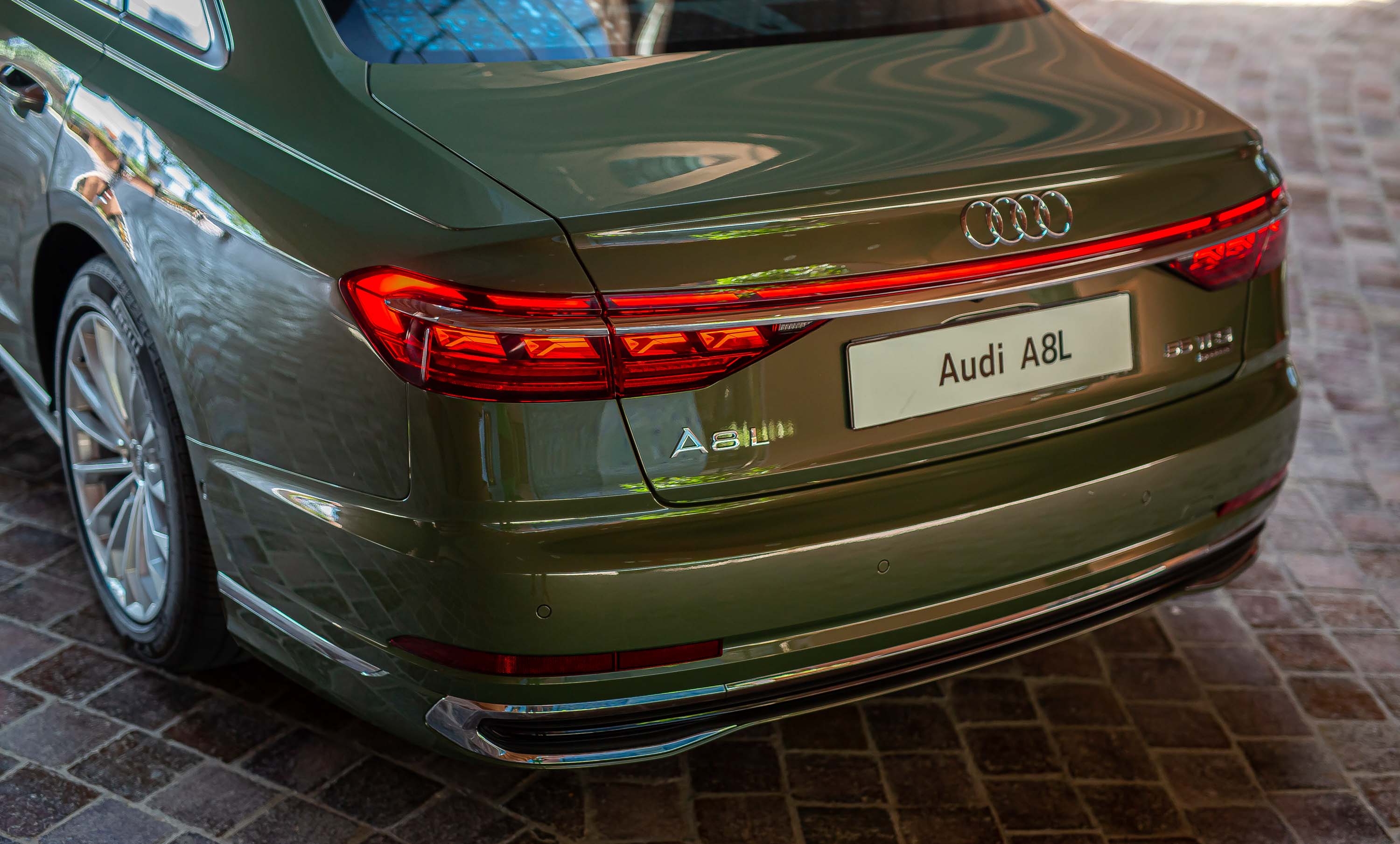 audi-a8l-anh-_6.jpg