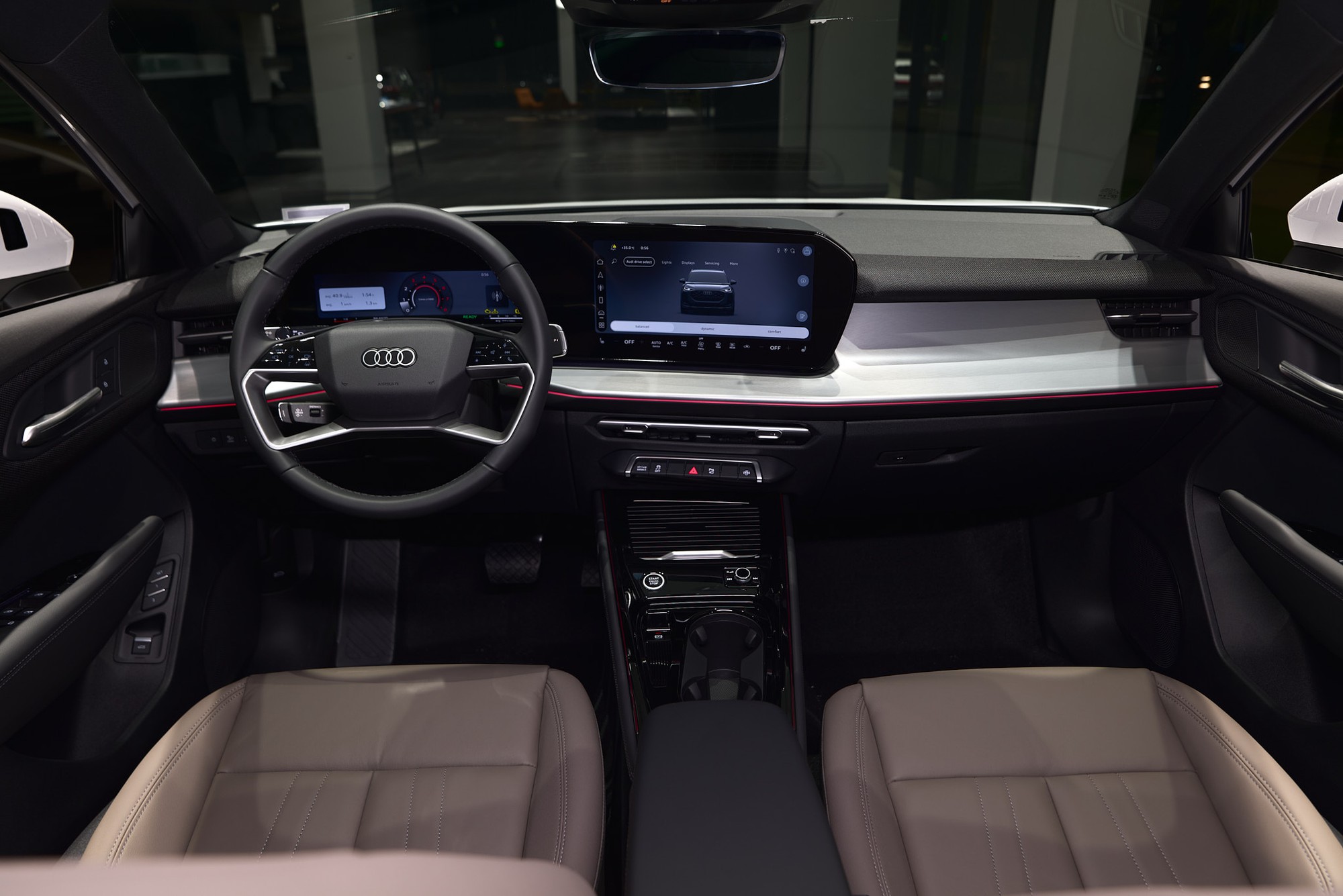 Audi-giới-thiệu-Q3 và Q3-Sportback (2).jpg