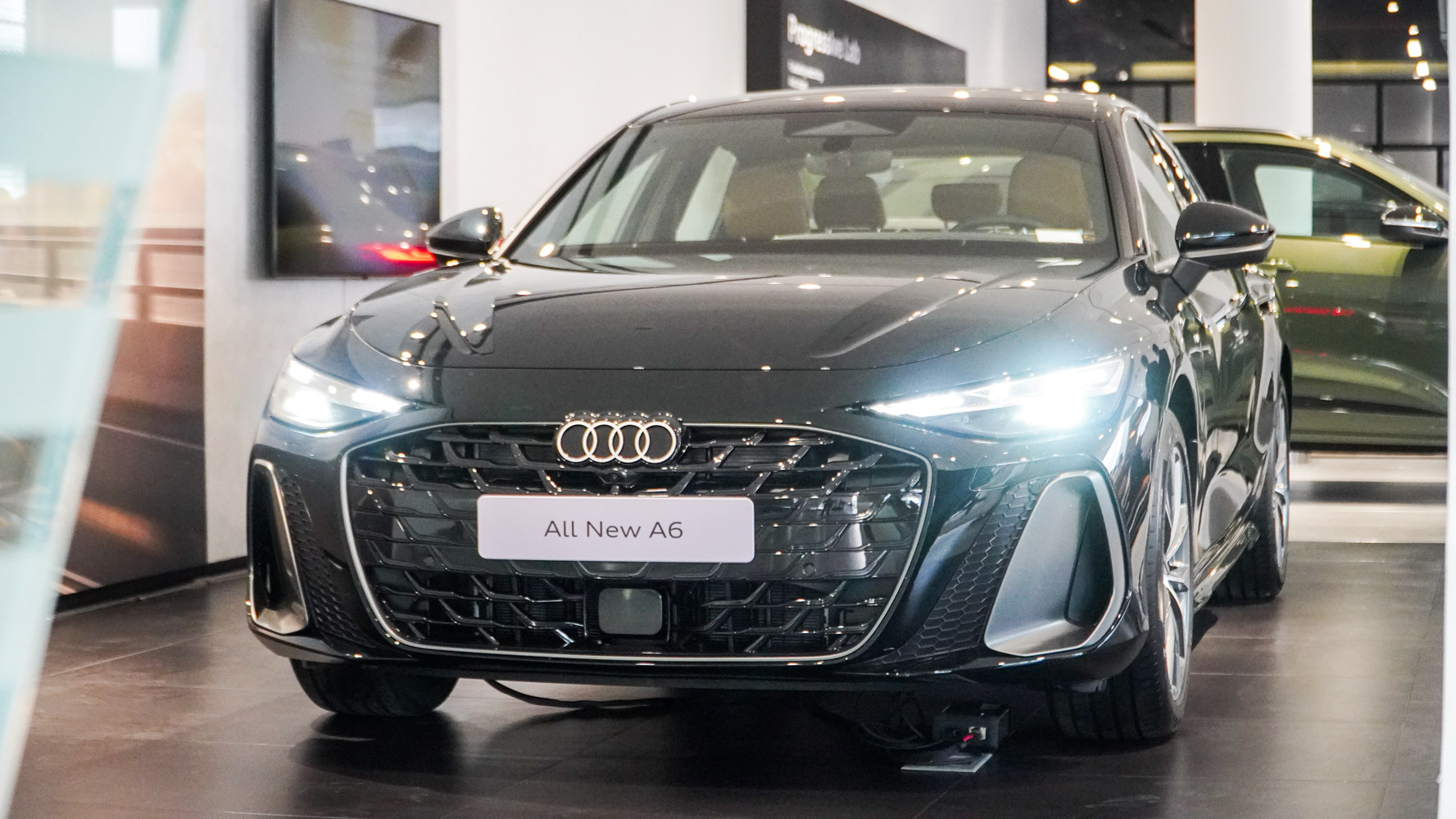 audi-Progressive Showroom Concept-anh-_3.jpg