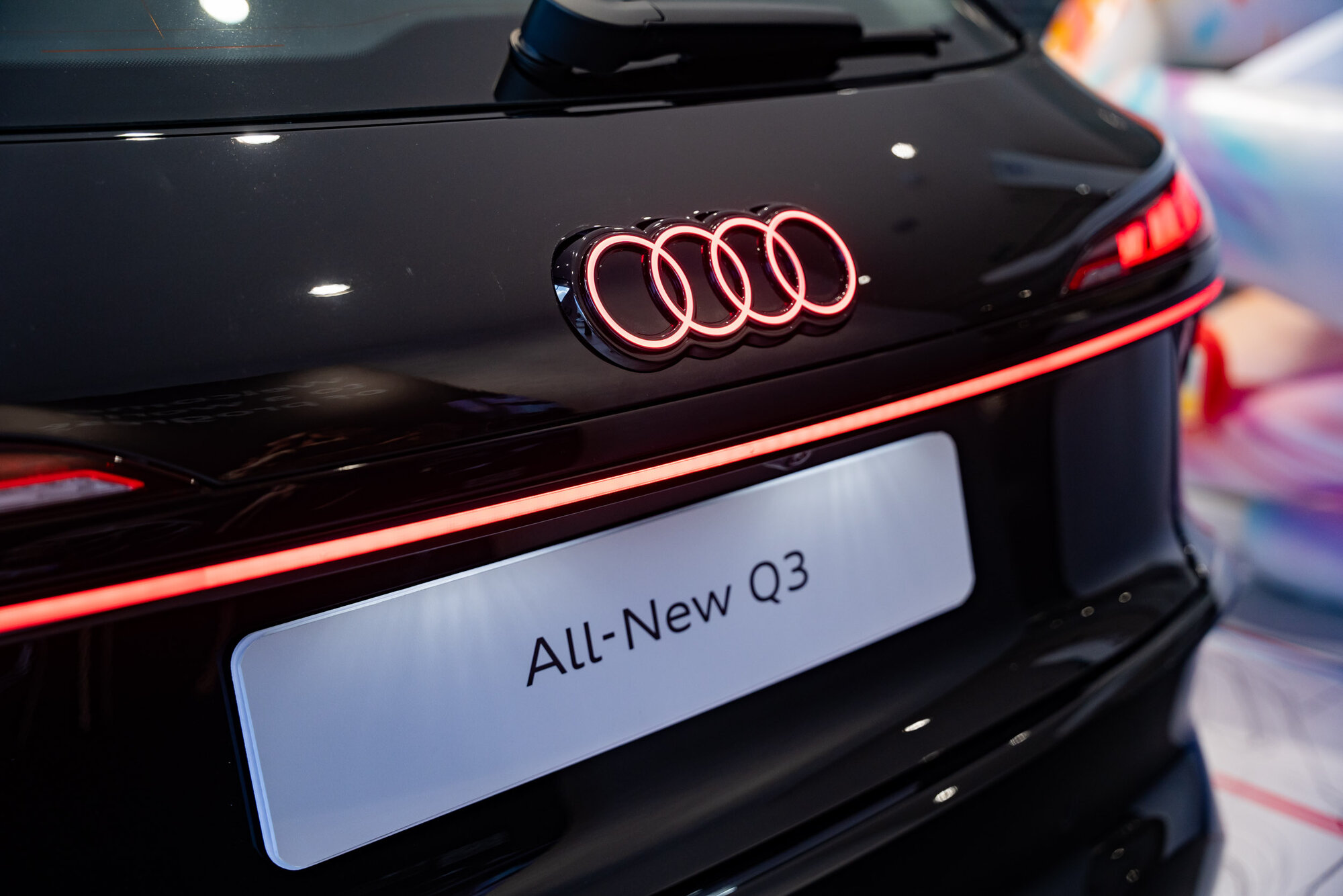 Audi-Q3-ra-mắt-khách-hàng-Việt-giá-từ-2099-tỷ-đồng (8).jpg