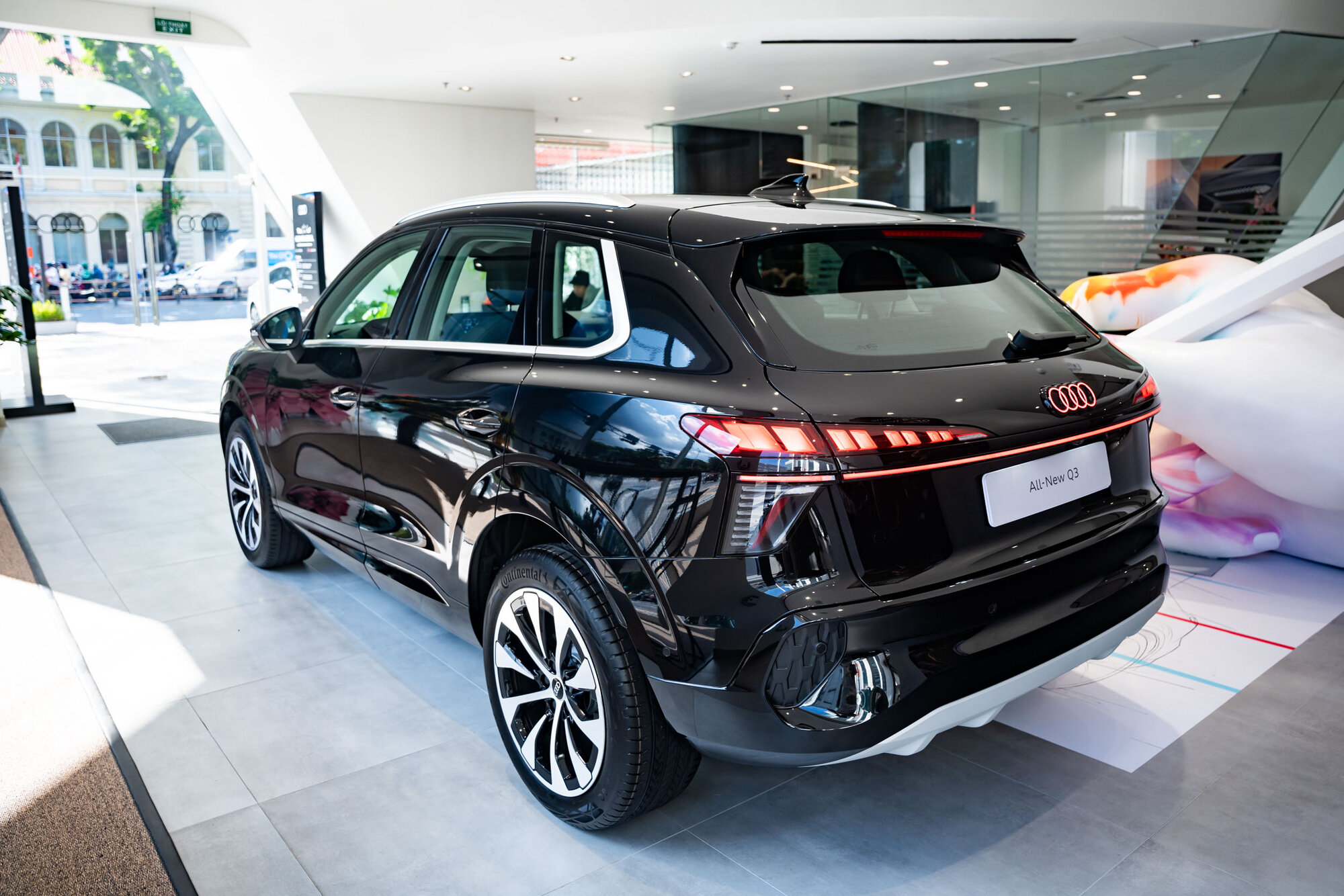 Audi-Q3-ra-mắt-khách-hàng-Việt-giá-từ-2099-tỷ-đồng (5).jpg