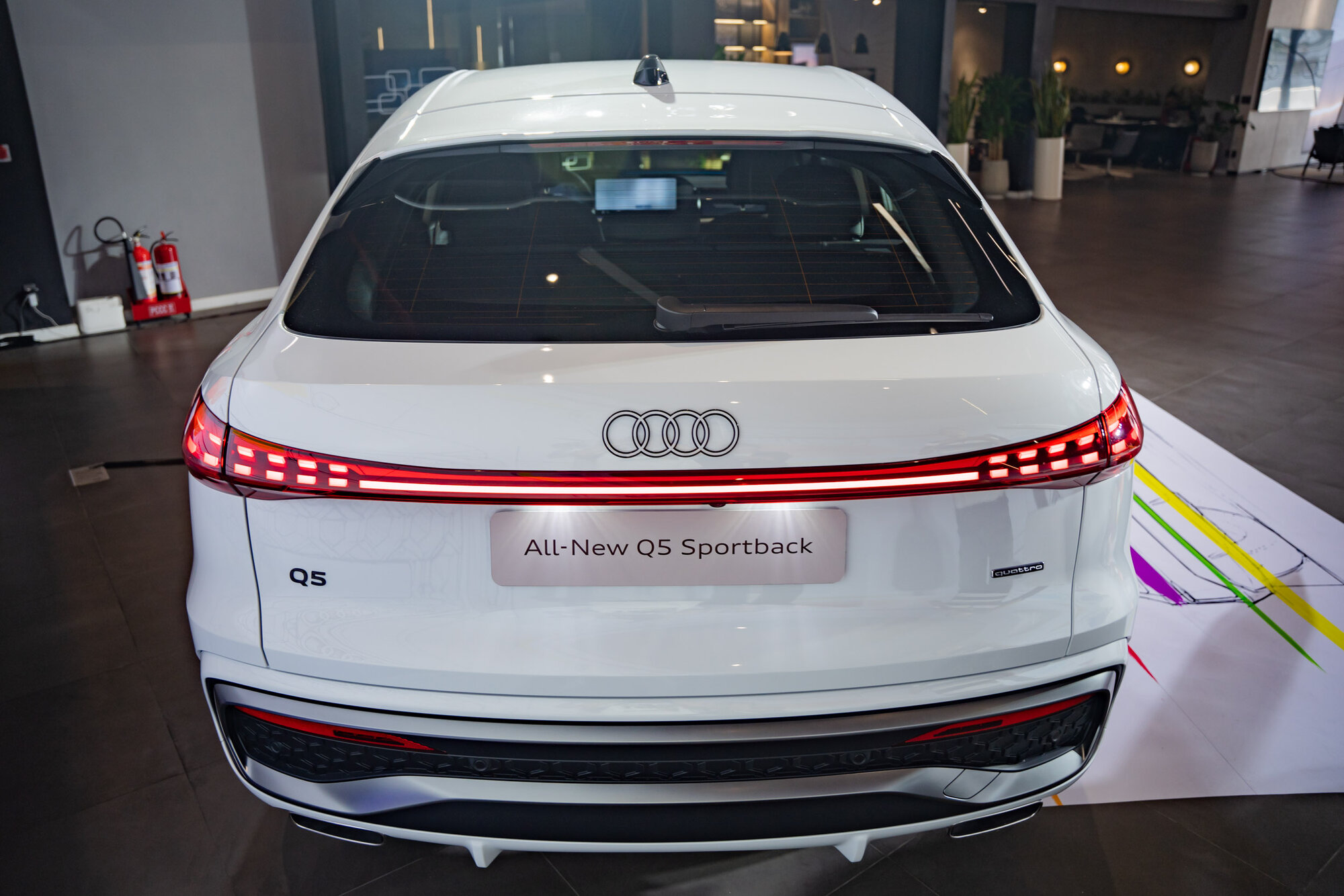 Audi-Q5-Sportback-ra-mắt-tại-Việt-Nam-giá-từ-2849-tỷ-đồng (9).jpg