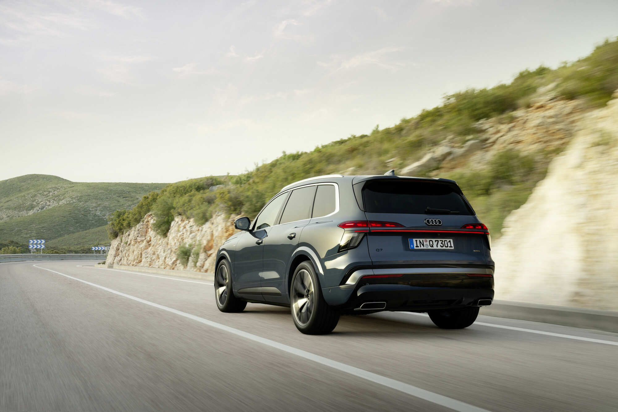 Audi Q7 2027_08.jpg