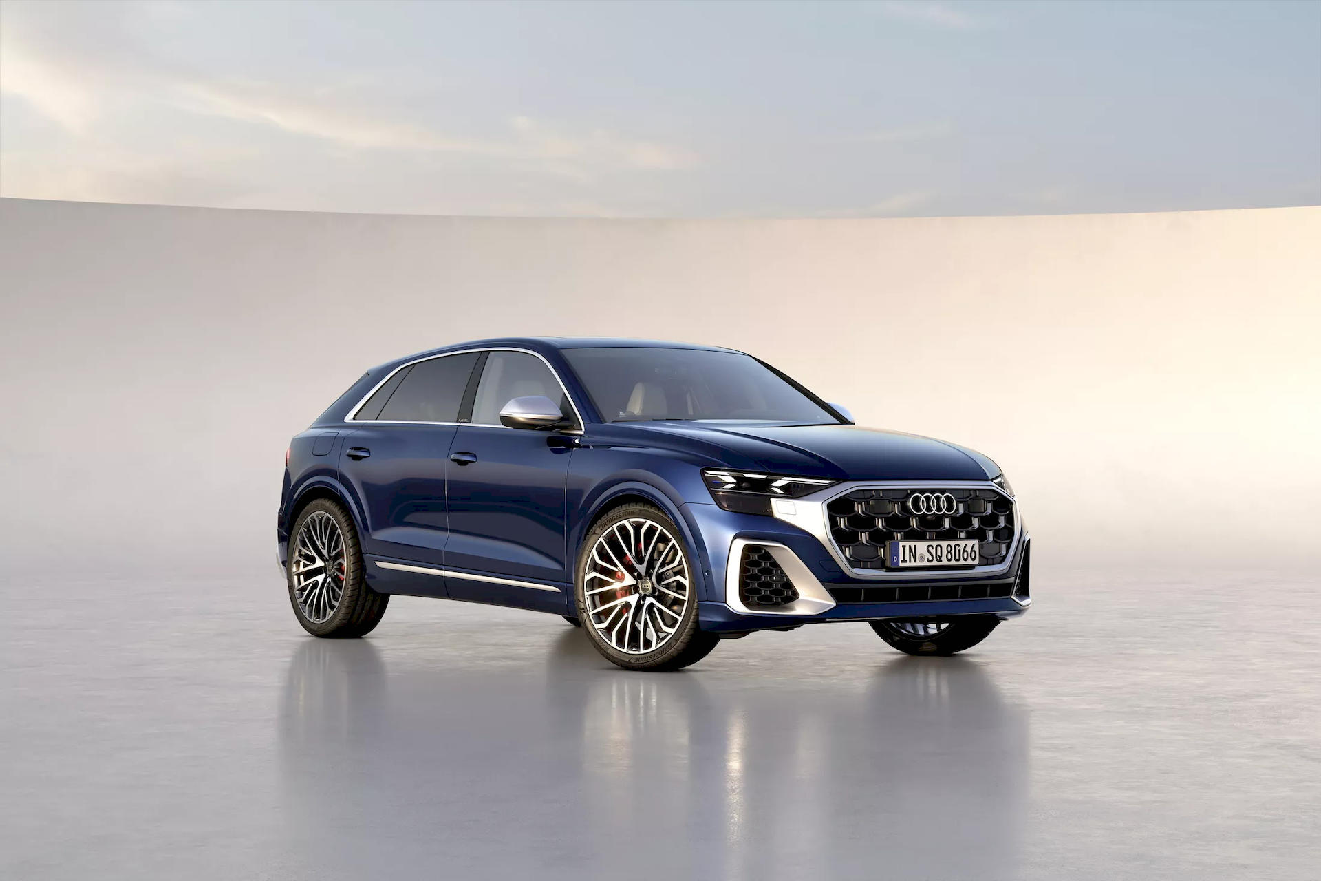 audi-q8-2024-03.jpg