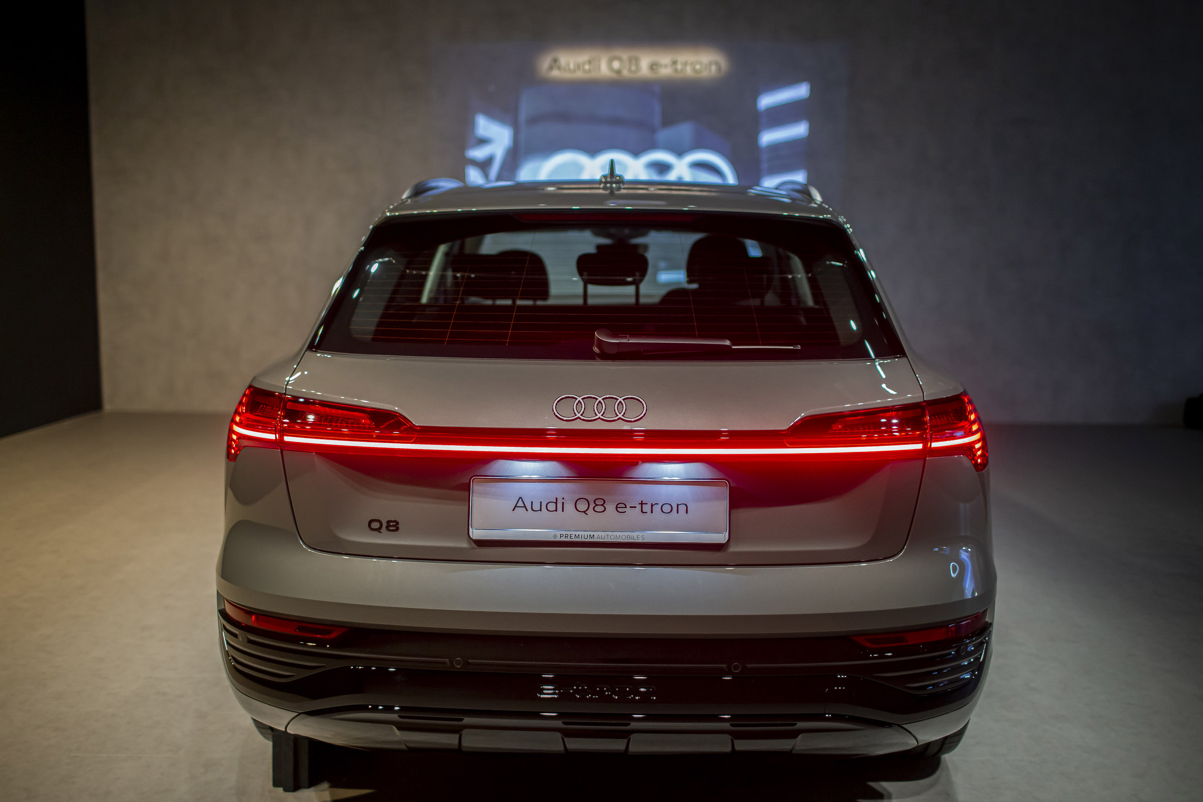 Audi-q8-etron-anh-_20.JPG