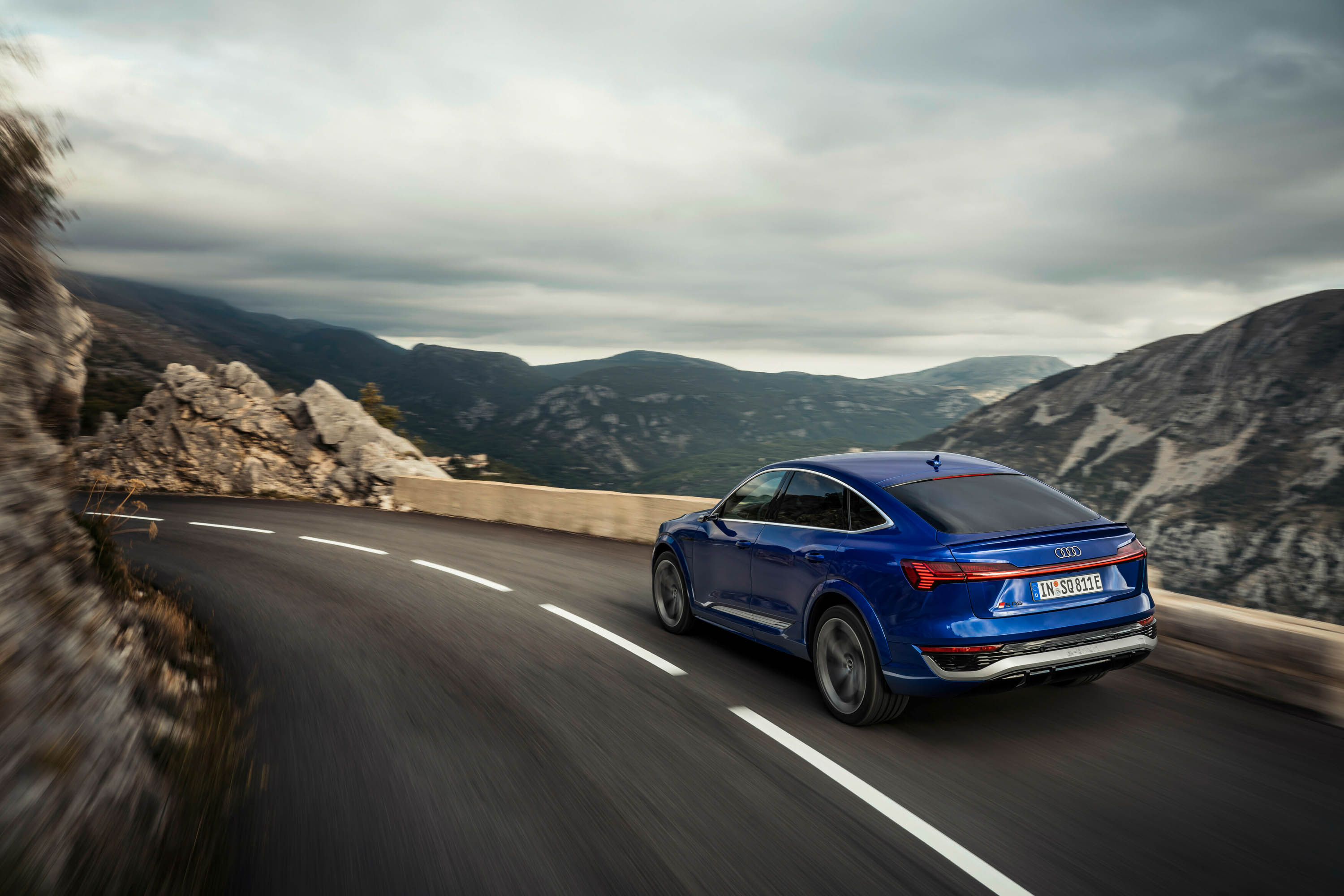 audi-q8-etron-anh-_3.jpg