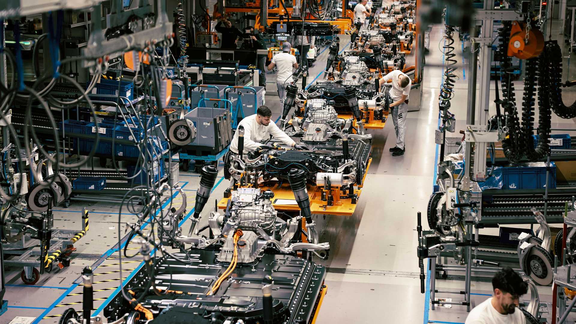 Audi Q8 Production (9).jpg