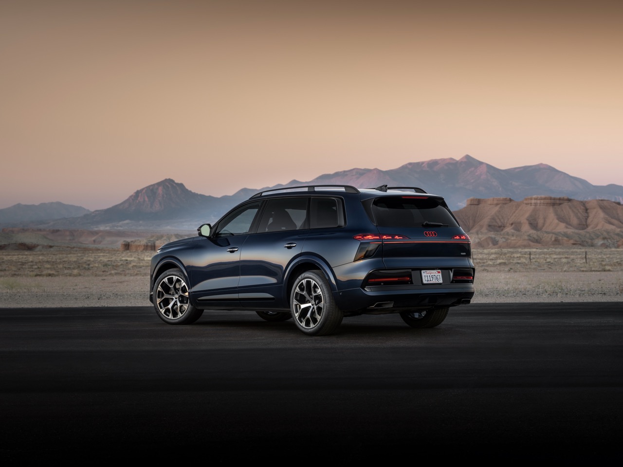 audi-q9-anh-21.jpeg