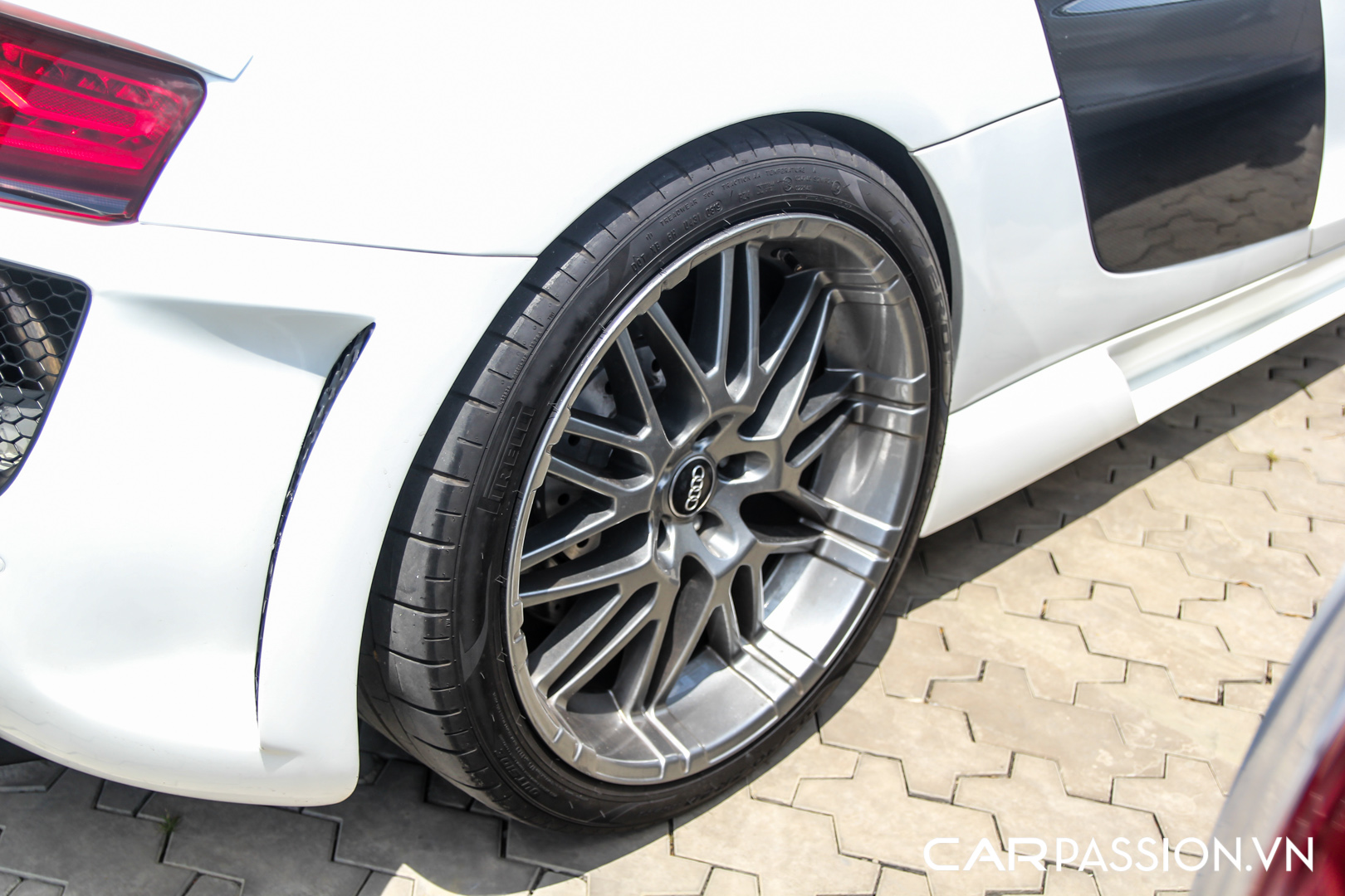 Audi R8 Regula Tuning (8).JPG