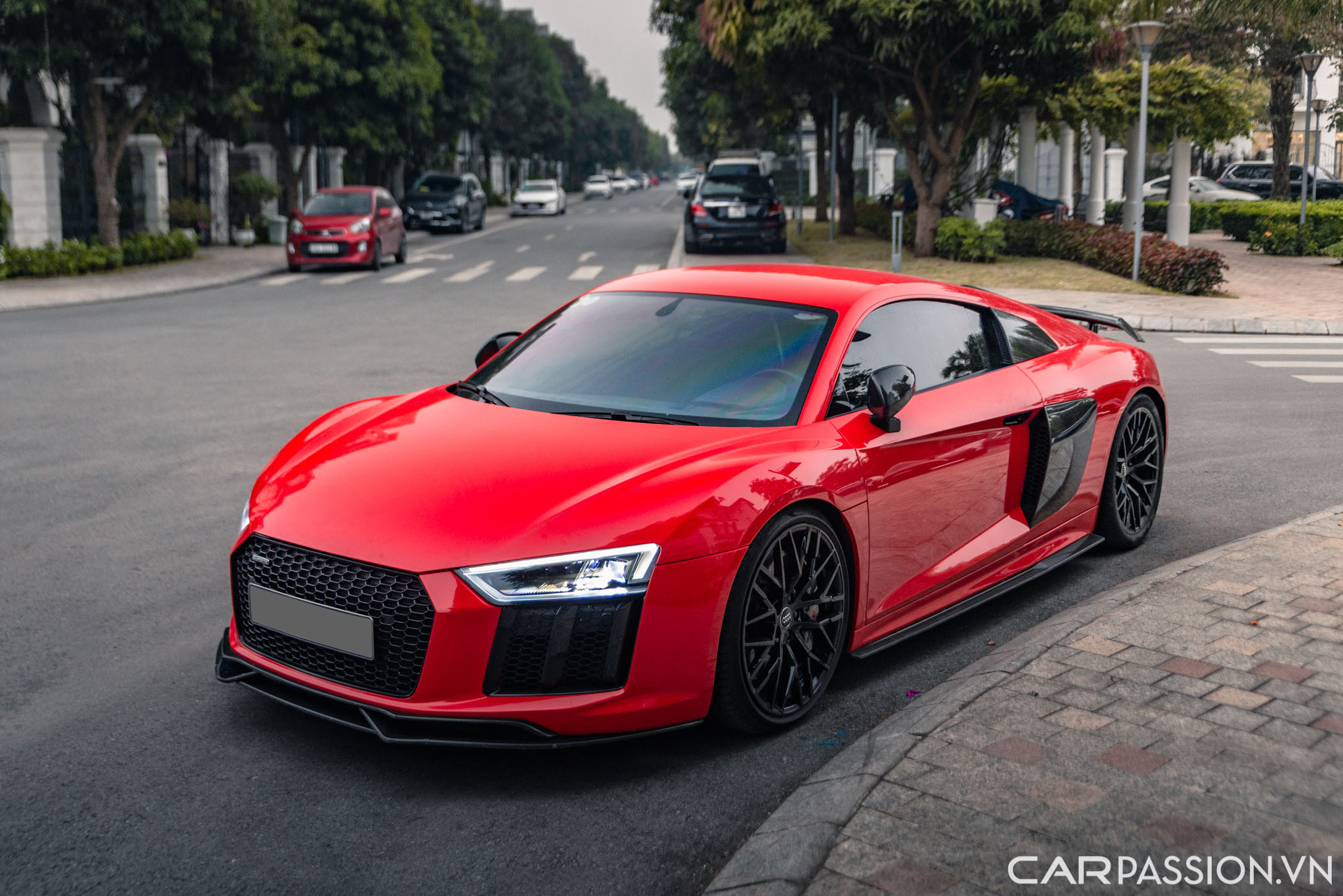 Audi R8 V10 Plus (1).jpg