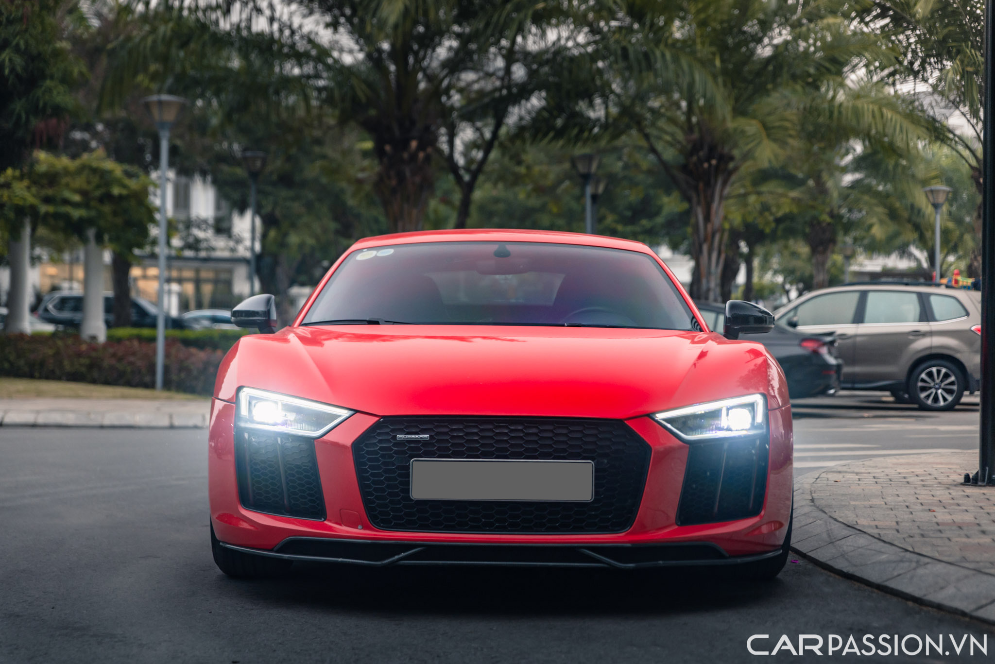 Audi R8 V10 Plus (2).jpg