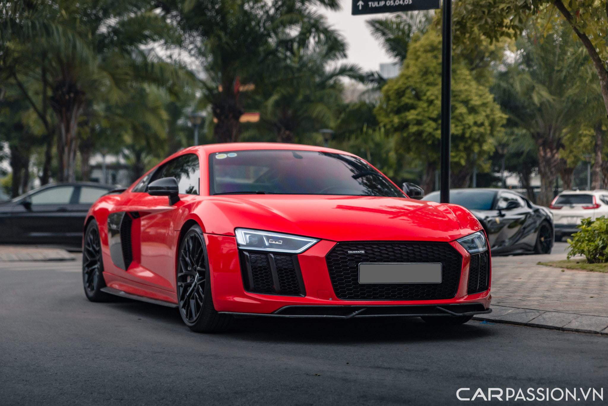 Audi R8 V10 Plus (3).jpg