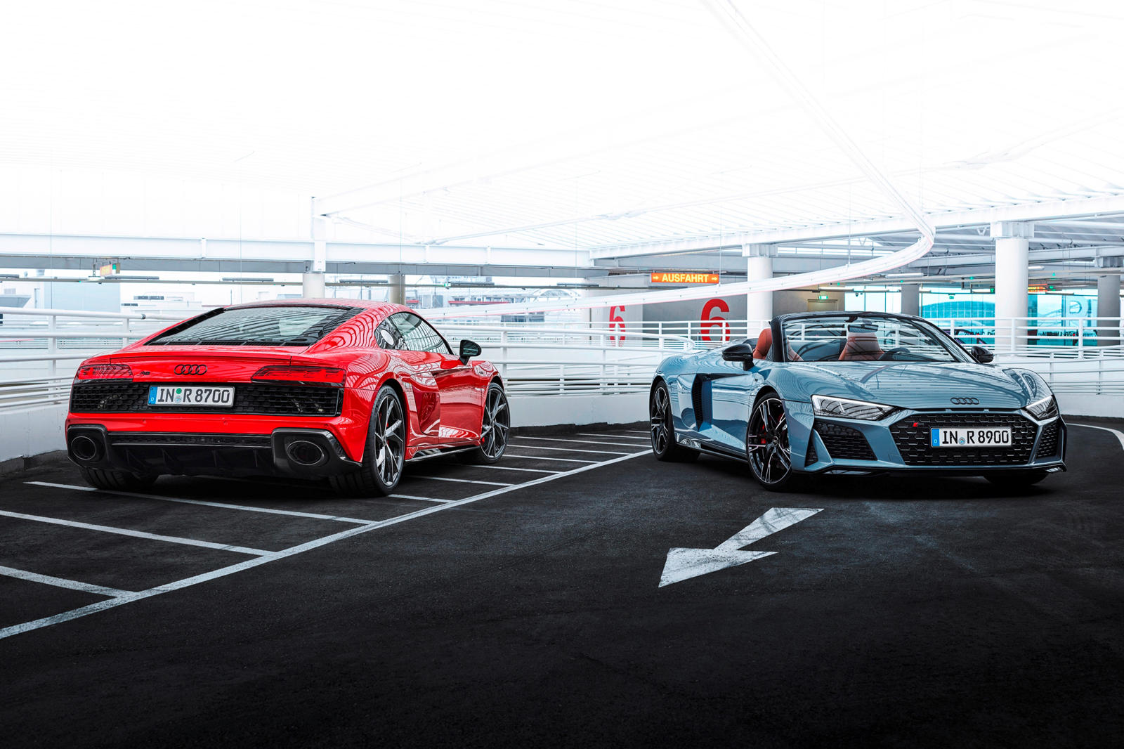 Audi R8 V10 RWD (9).jpg