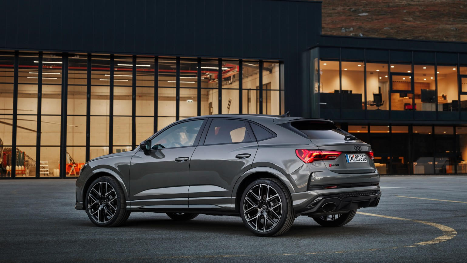 Audi-RS-Q3-Edition-10-Years-21.jpg