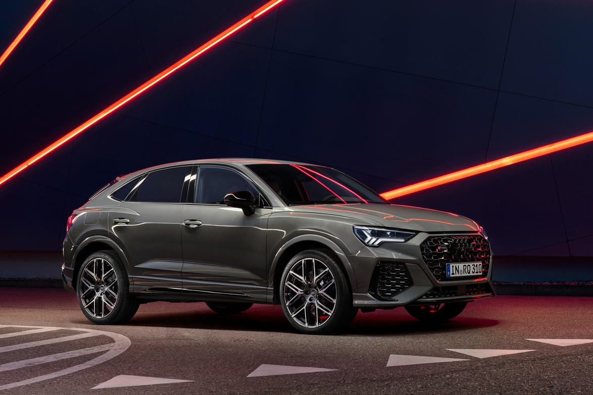 Audi-RS-Q3-Edition-10-Years-23.jpg