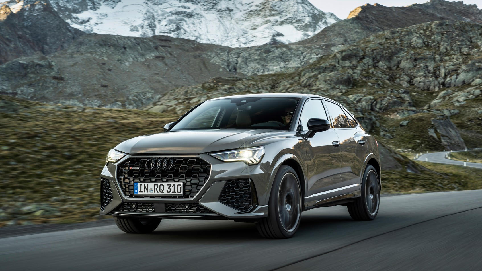 Audi-RS-Q3-Edition-10-Years-71.jpg