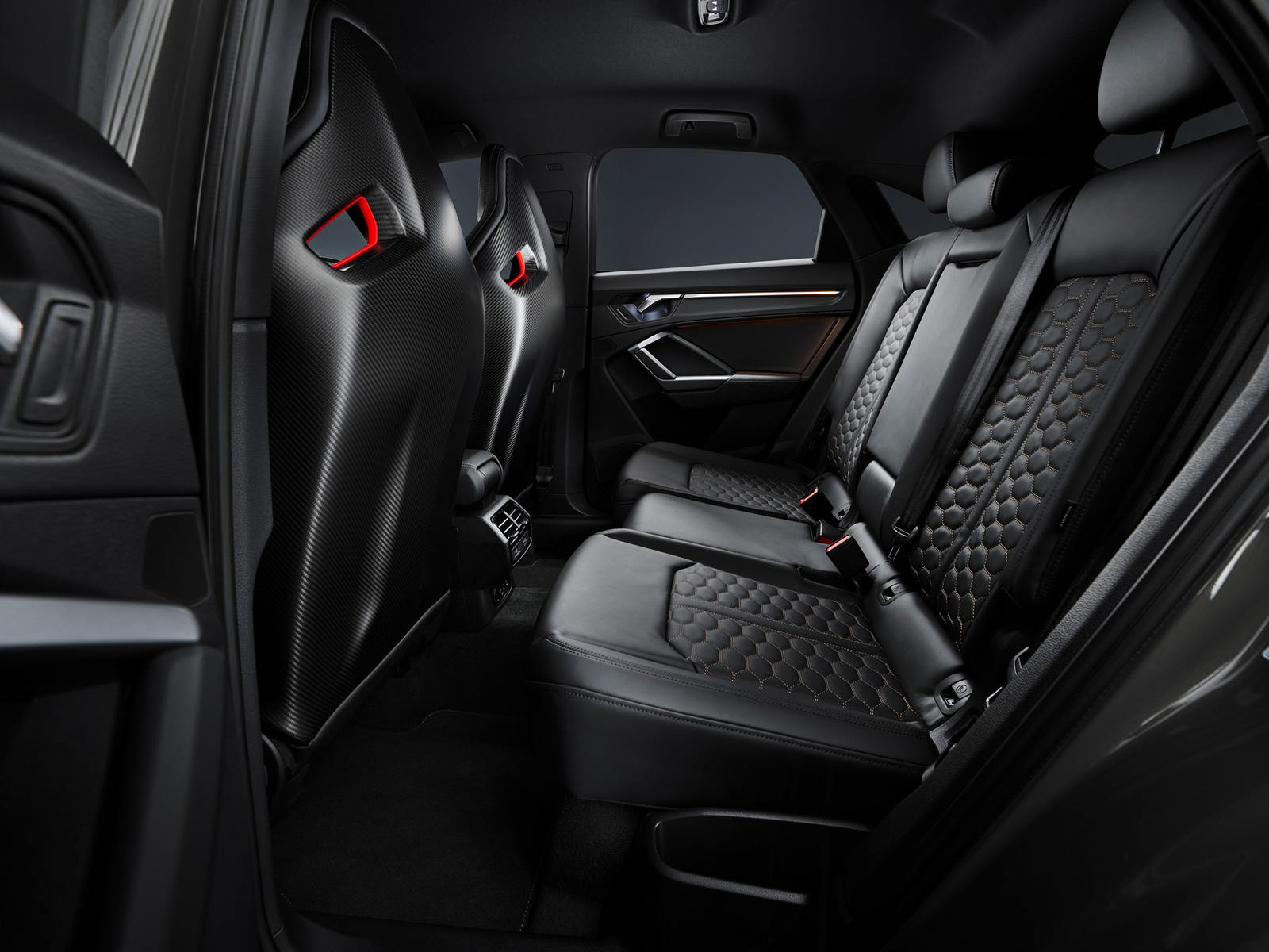 Audi-RS-Q3-Edition-10-Years-8.jpg