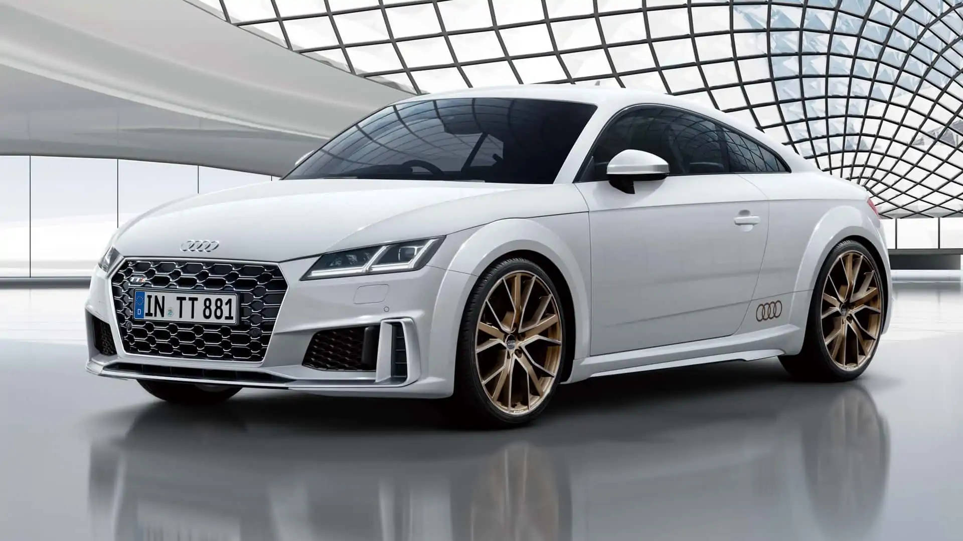 audi-tt-memorial-edition_1.jpg