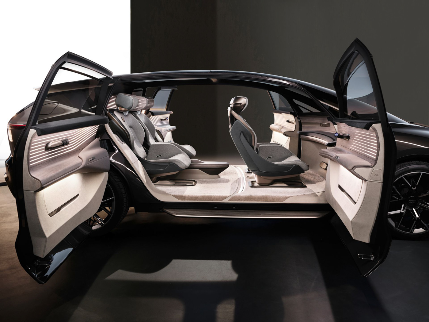 Audi Urbansphere Concept (11)-69.JPG