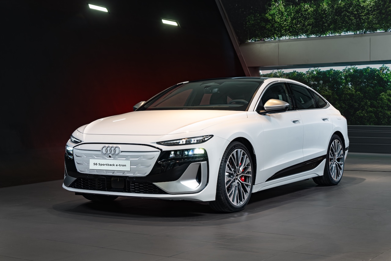 Audi_Sportback-etron_01.jpg