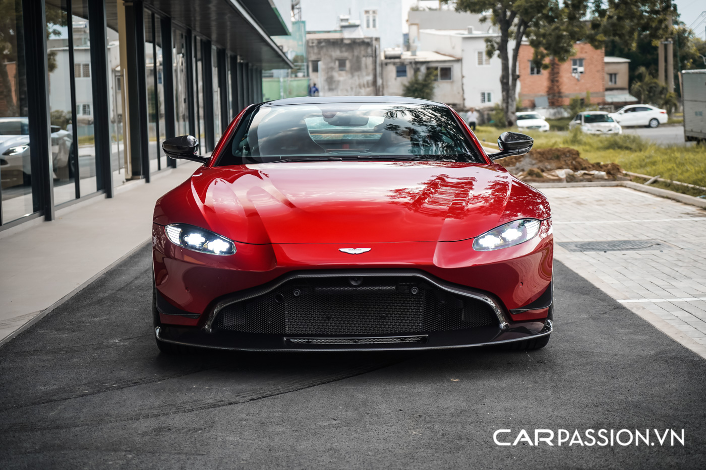 bảng-giá-xe-Aston-Martin-3.jpg