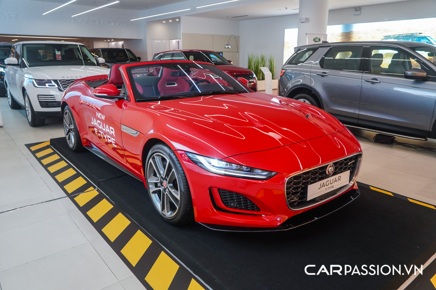 bảng-giá-xe-jaguar-2.jpg