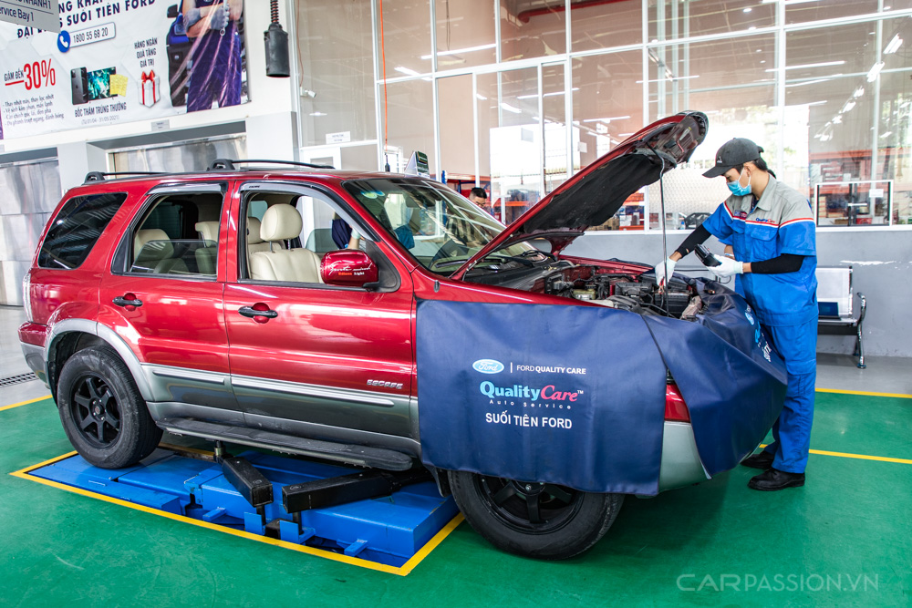 bao-duong-thay-phu-tung-ford-escape-15-tuoi-145000-km-tai-suoi-tien-ford-anh-6.jpg