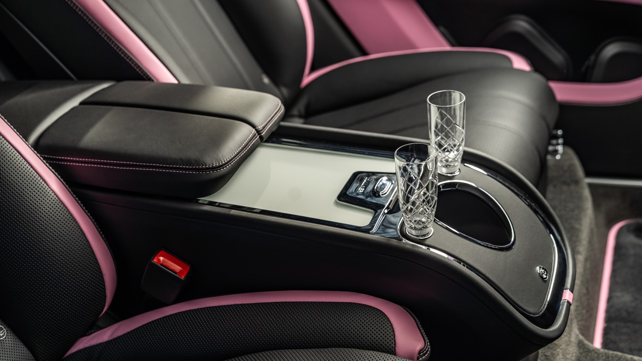 Bentayga EWB Mulliner in Candy Pink - 7 Large.jpeg