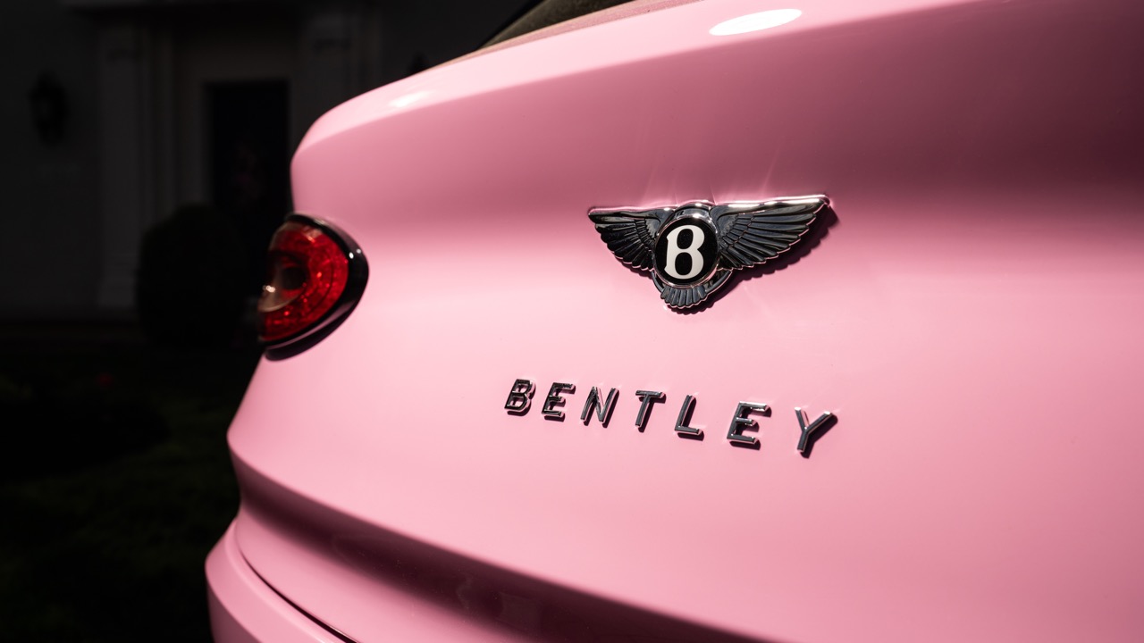 Bentayga EWB Mulliner in Candy Pink - 9 Large.jpeg