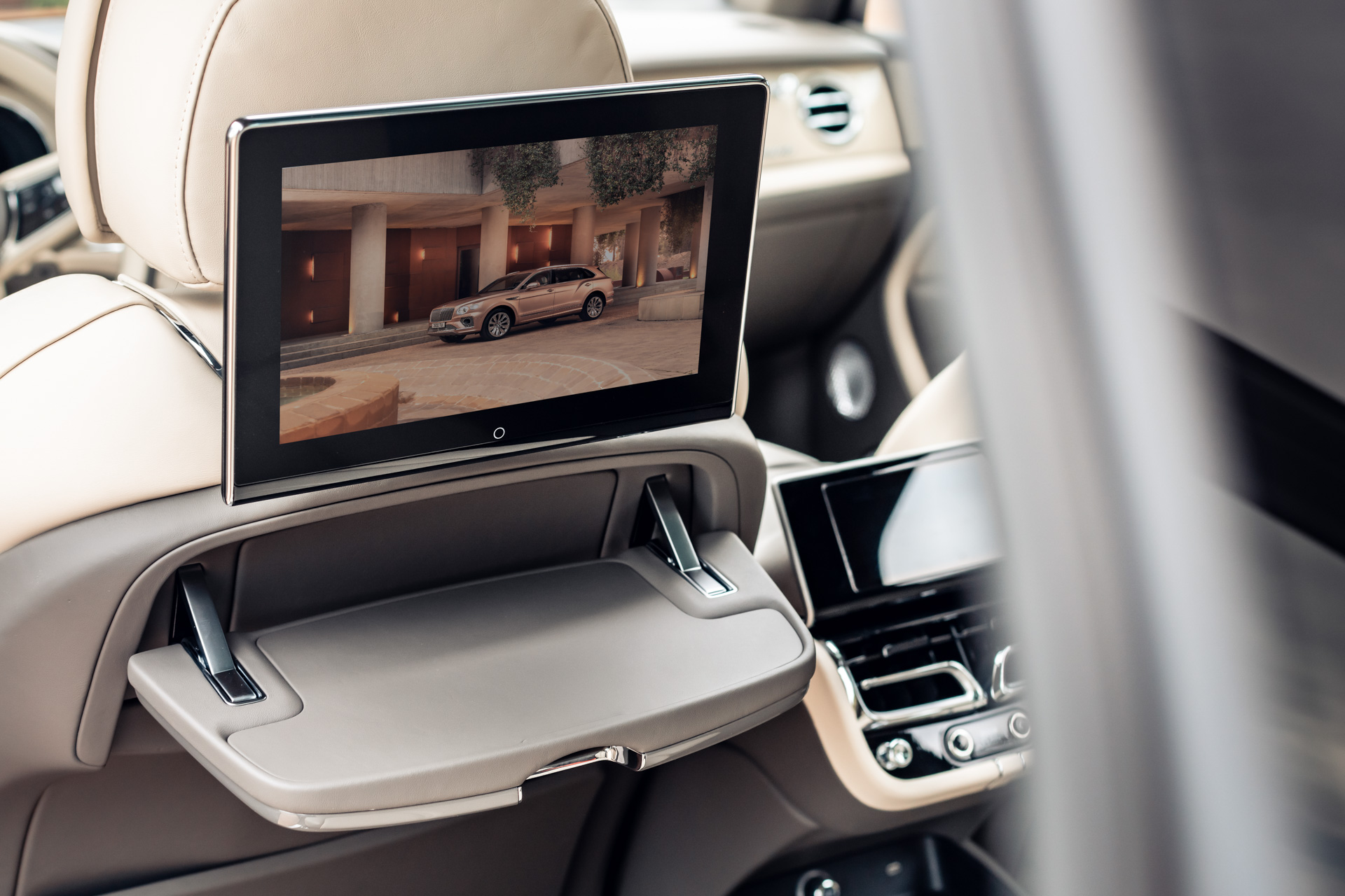 Bentley Airline Seat (11).jpg