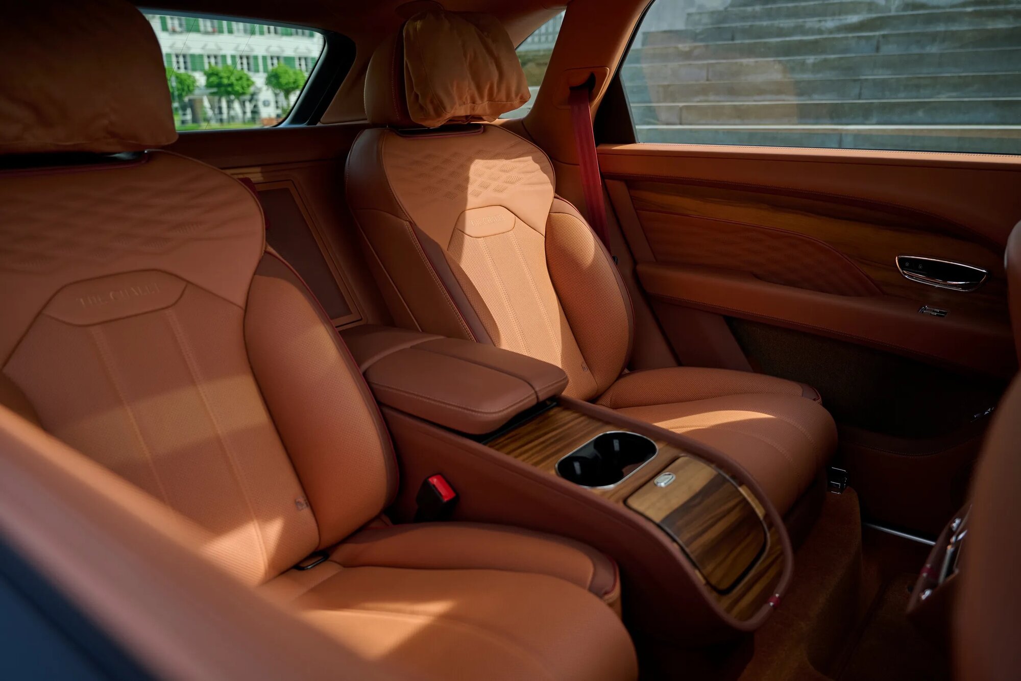 Bentley-Bentayga-EWB-Chalet-Edition-513-9.jpeg