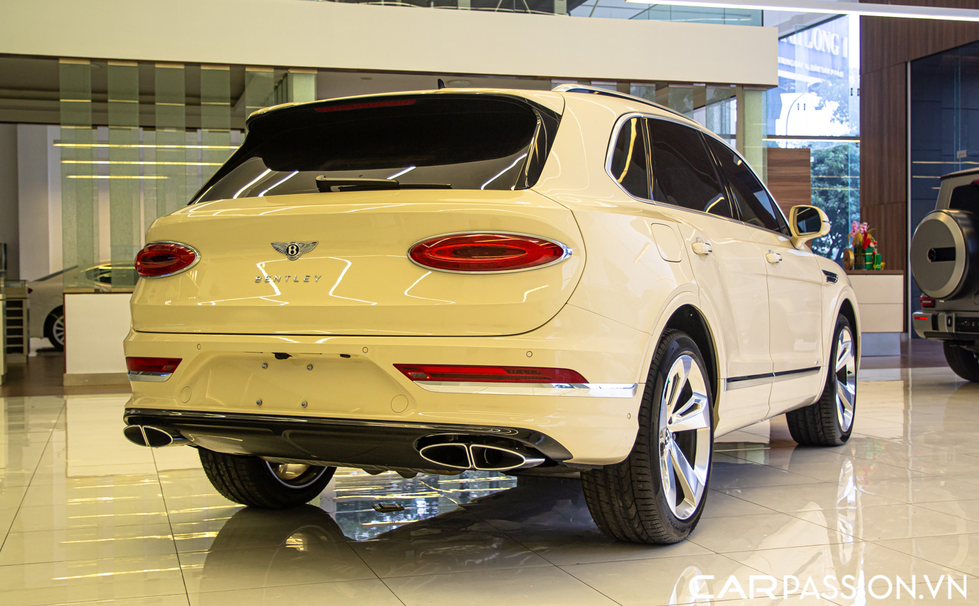 Bentley Bentayga Facelift (18).JPG