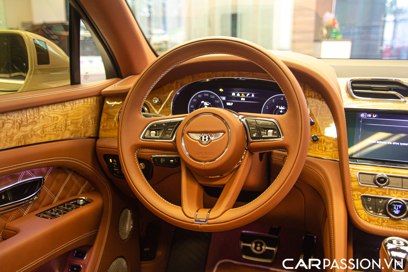 Bentley Bentayga Facelift (28).JPG