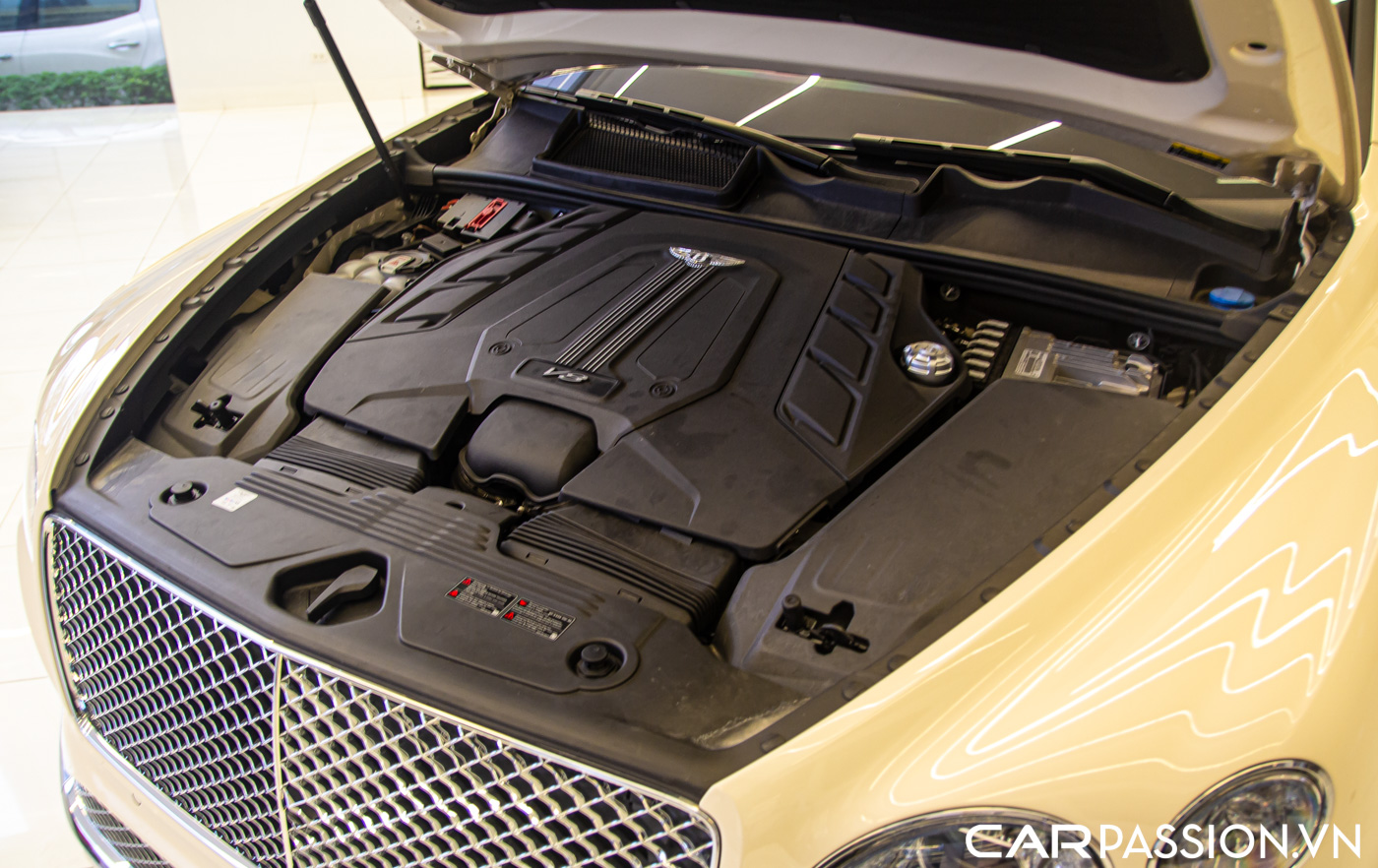 Bentley Bentayga Facelift (38).JPG