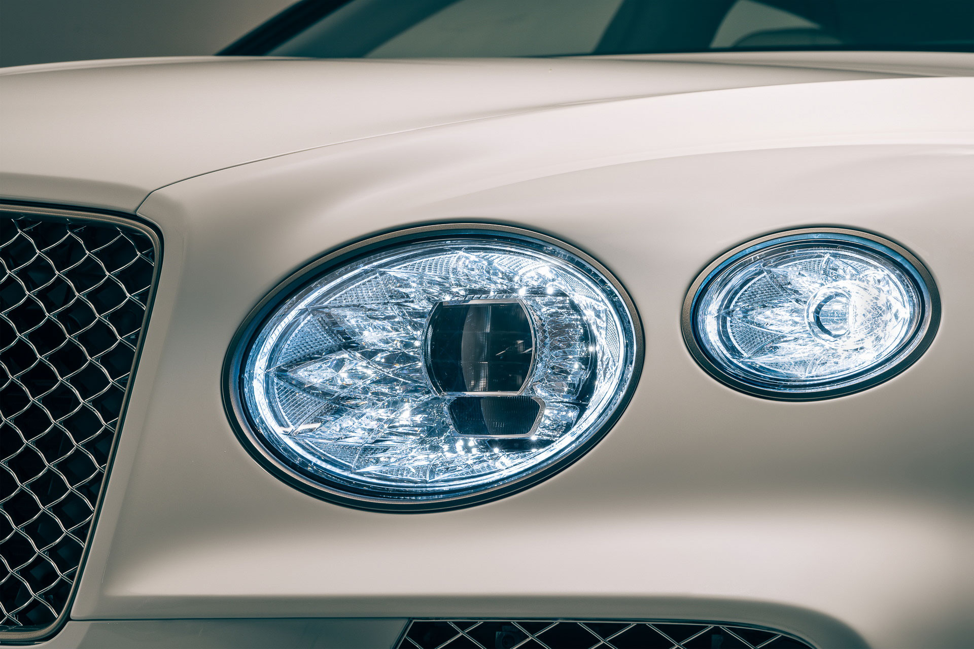 Bentley Bentayga Odyssean Edition (16).JPG