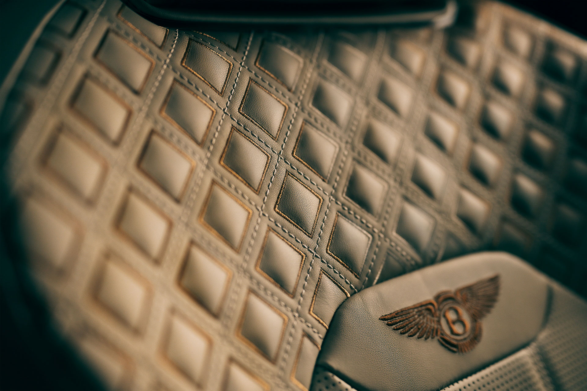 Bentley Bentayga Odyssean Edition (17).JPG