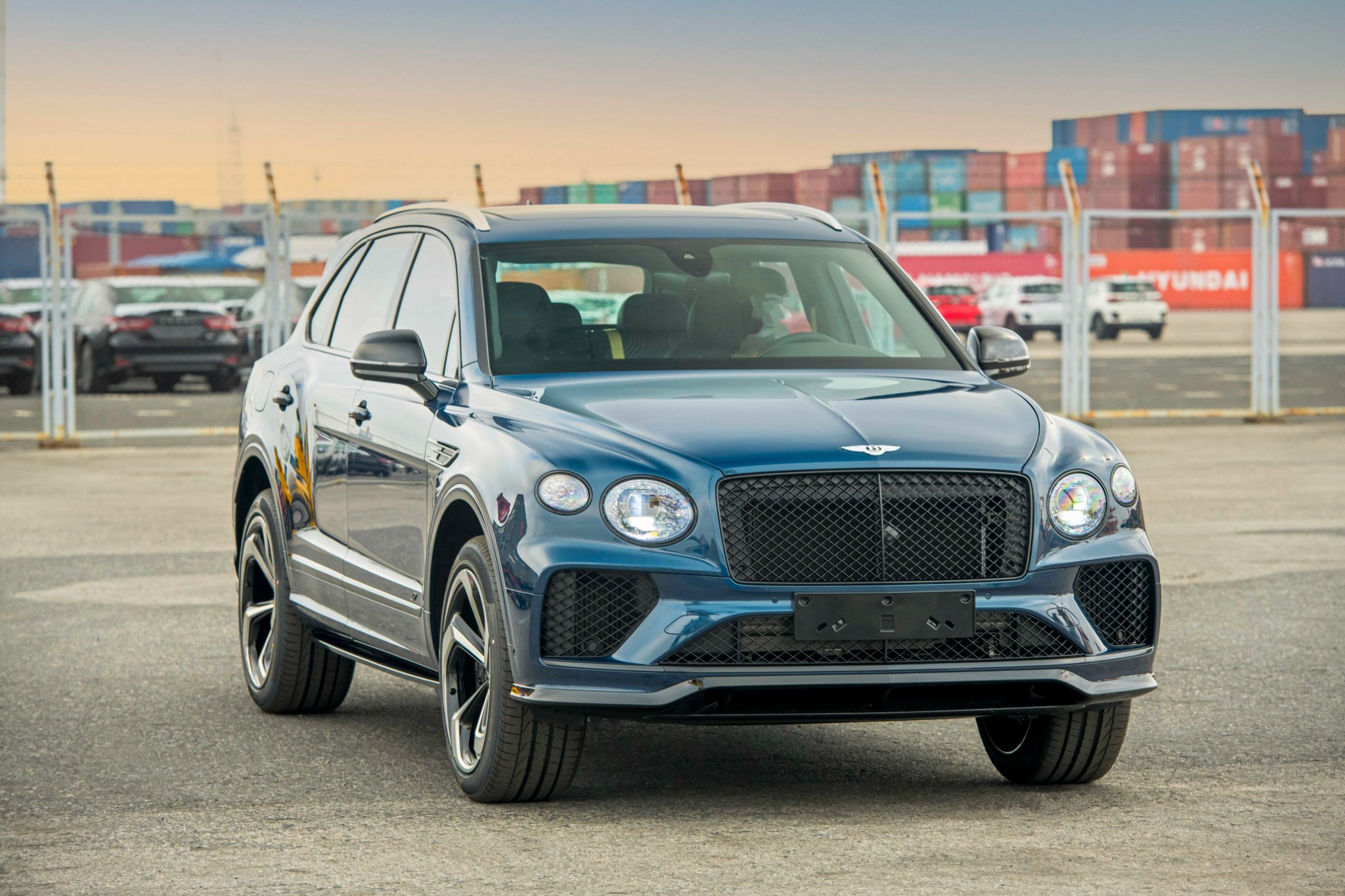 Bentley Bentayga S (6).jpg