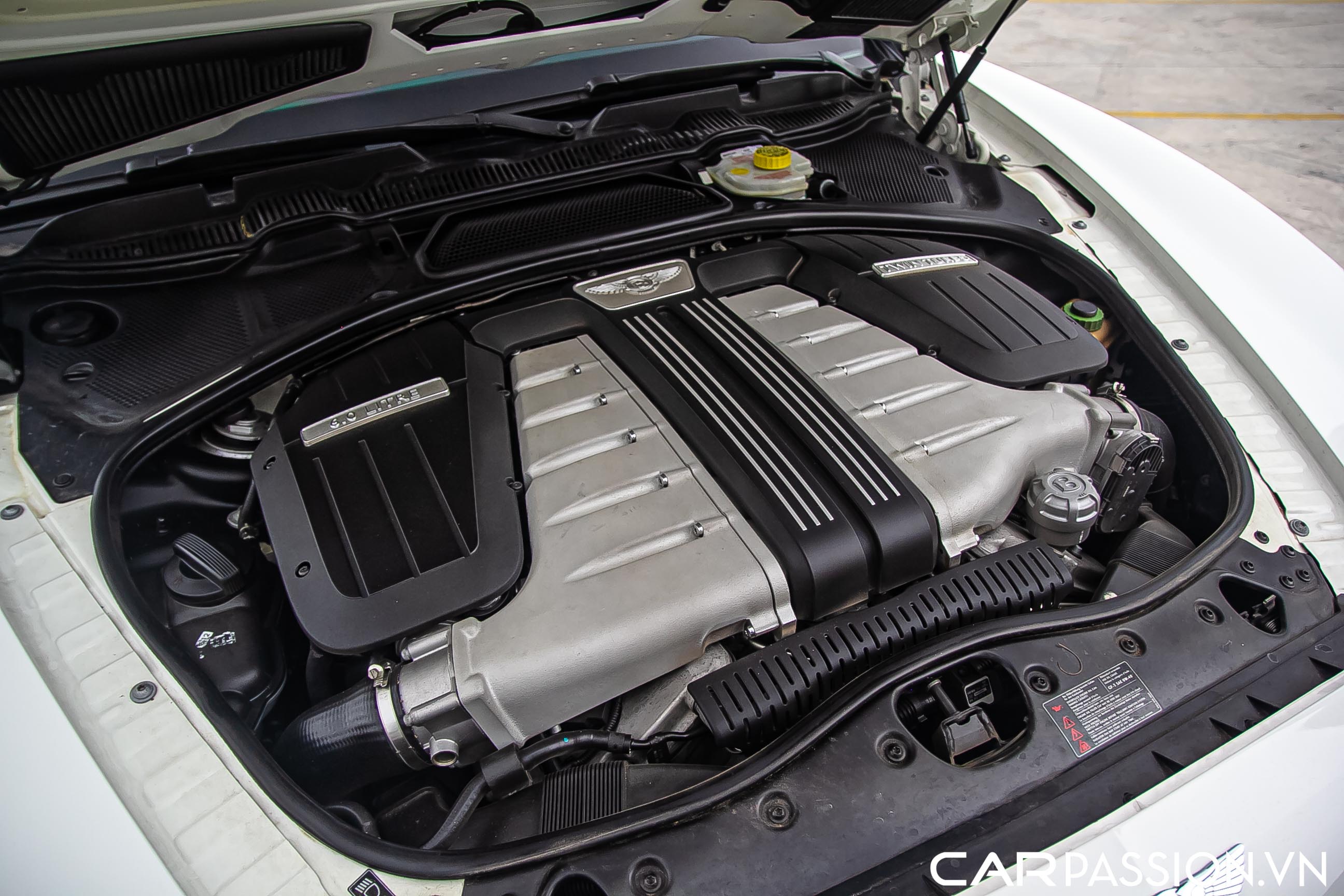 Bentley Continental Flying Spur (22).JPG