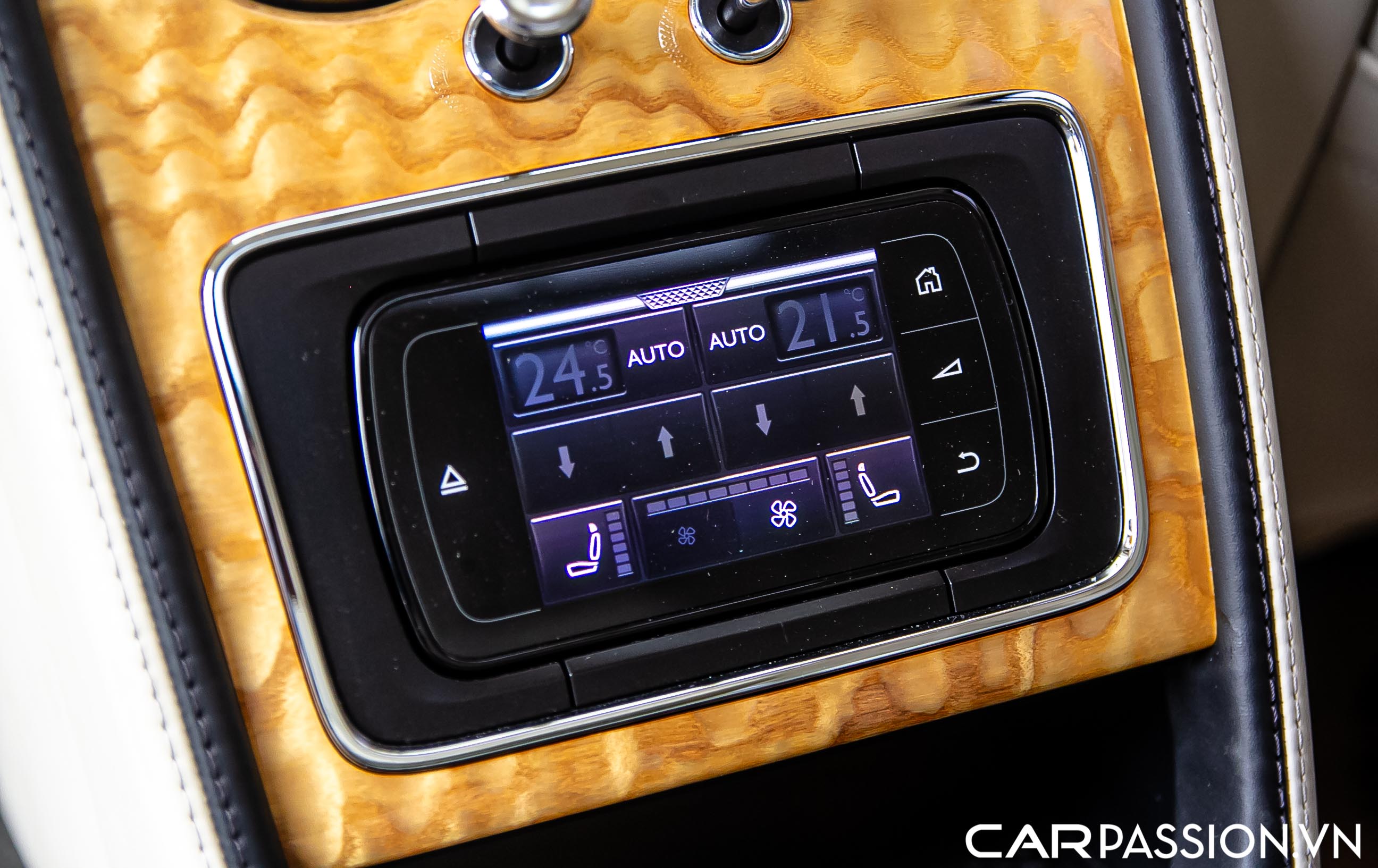 Bentley Continental Flying Spur (47).JPG