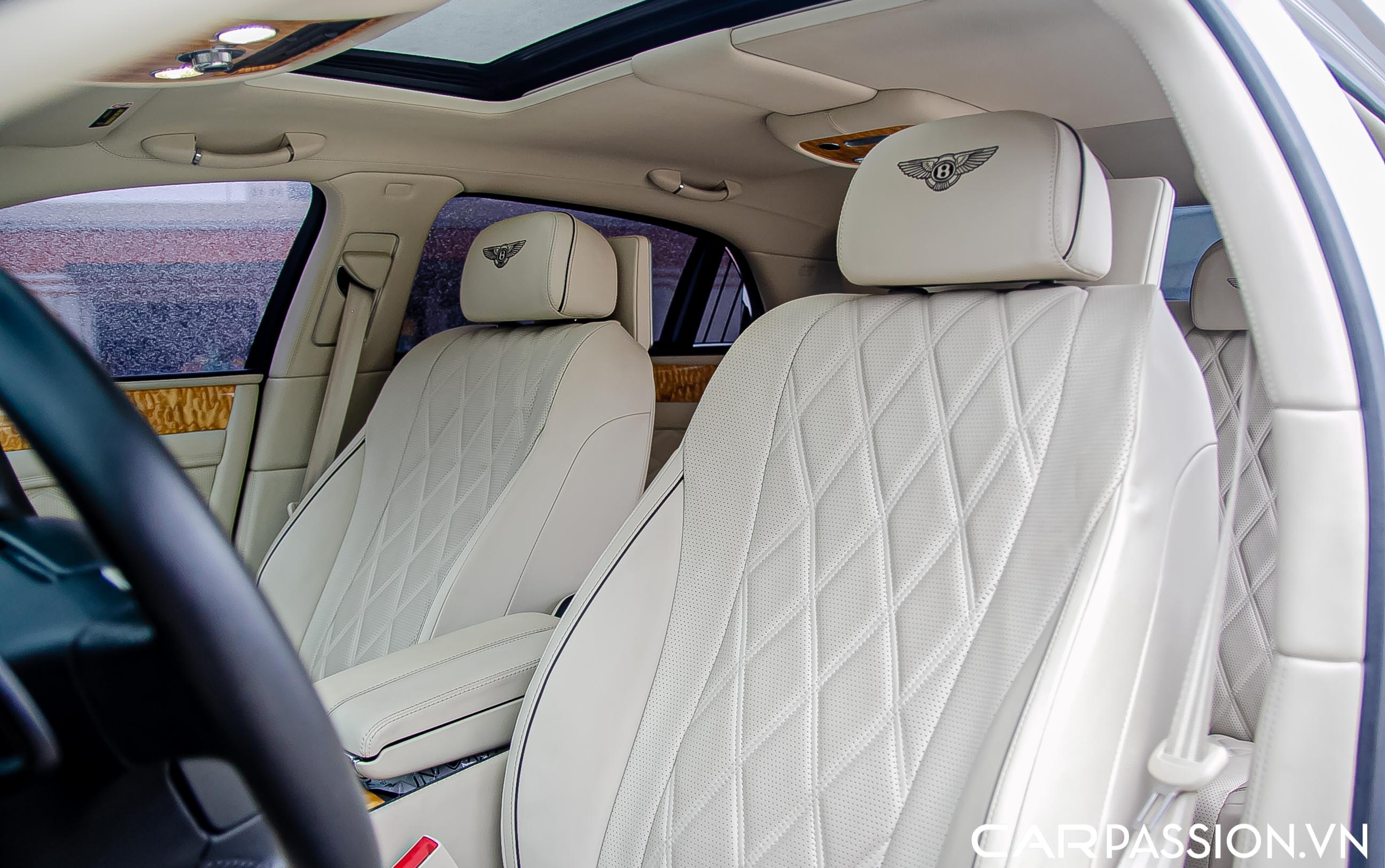 Bentley Continental Flying Spur (54).JPG