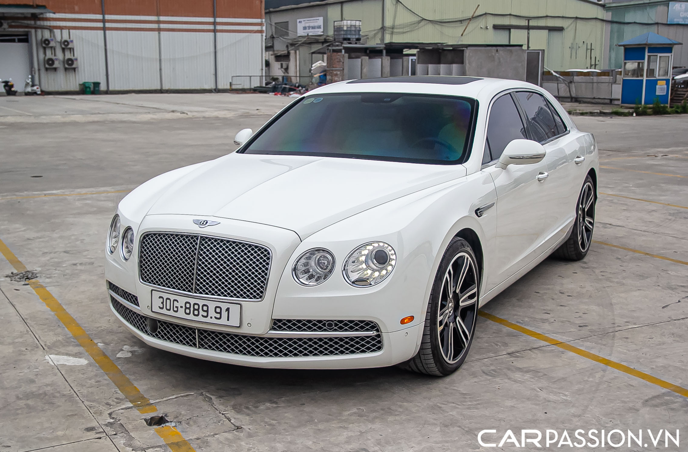 Bentley Continental Flying Spur (75).JPG