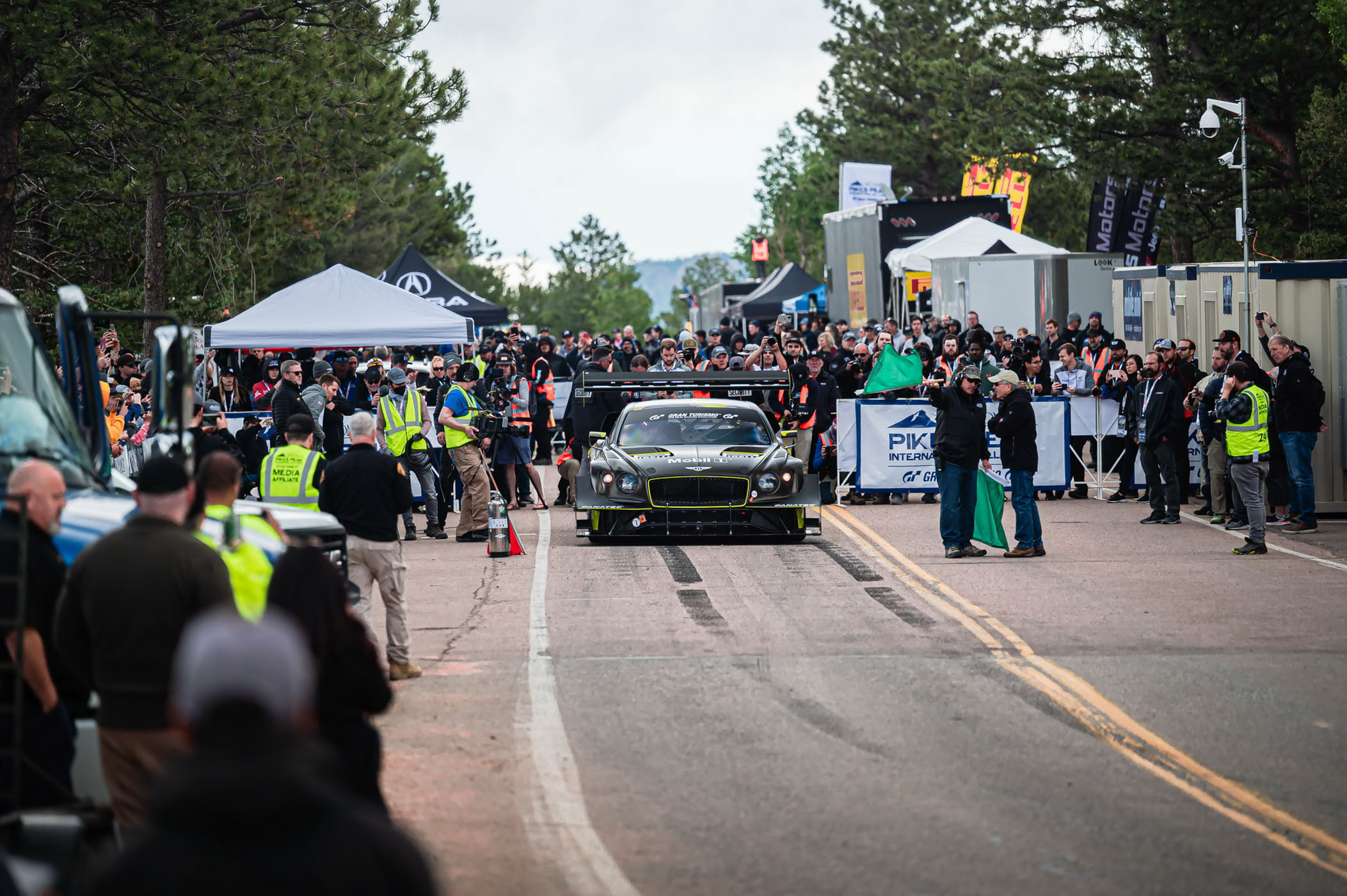 Bentley Continental GT3 Pikes Peak (10).JPG