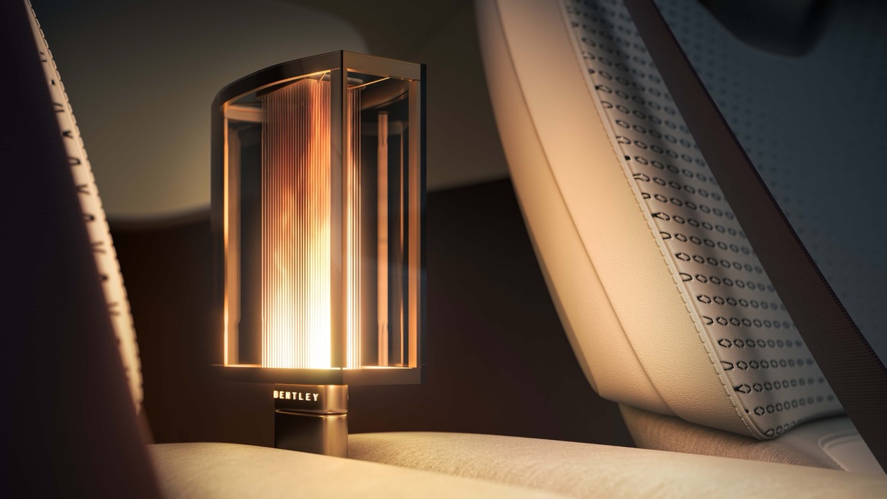 Bentley EXP 15 anh 37.jpeg
