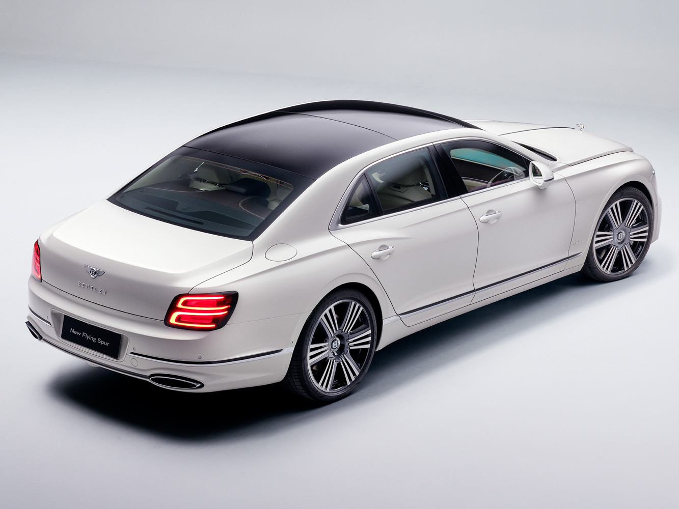 Bentley Flying Spur-2027-anh-_8.jpg