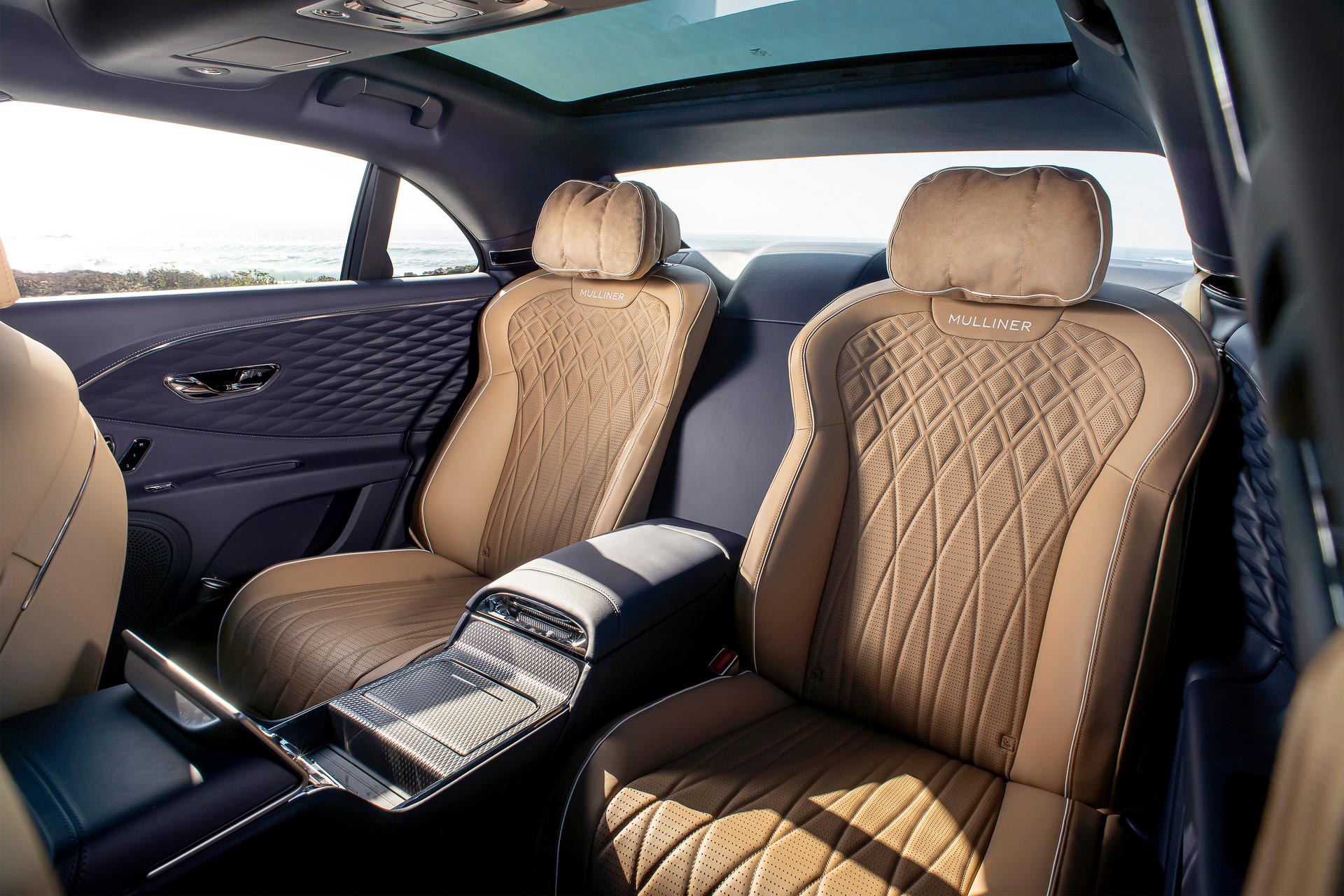 Bentley Flying Spur Convertible (5).JPG