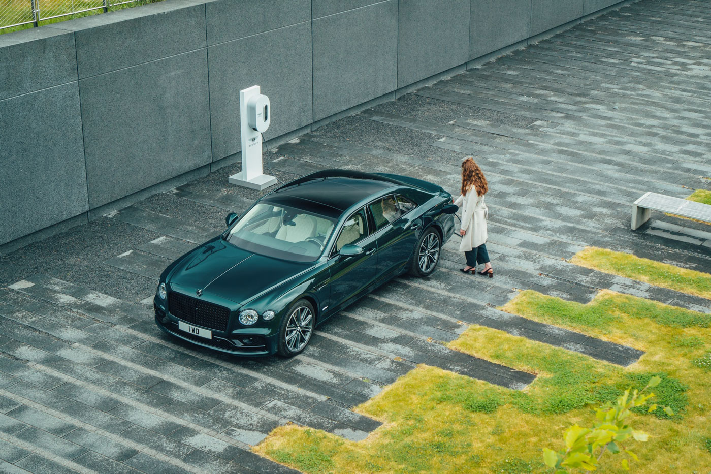 Bentley Flying Spur Hybrid (6).JPG