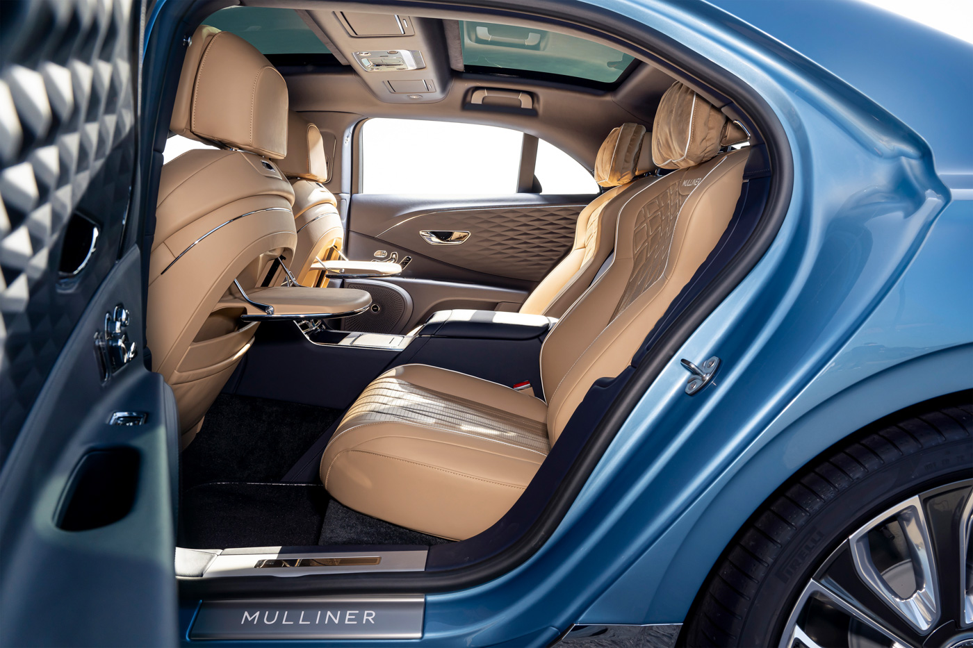 Bentley Flying Spur Mulliner (17).JPG
