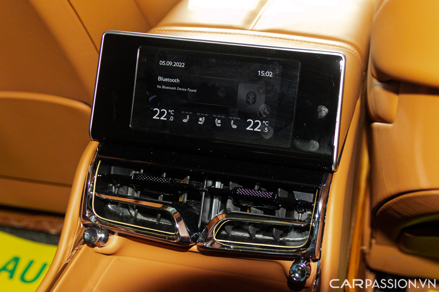 Bentley Flying Spur V8 (15).JPG