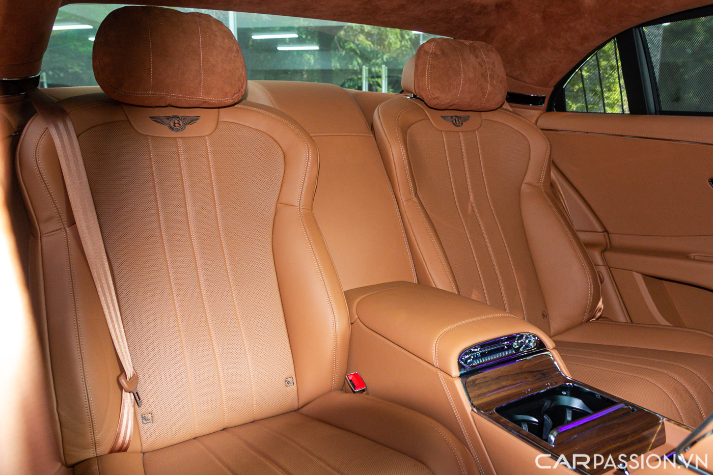Bentley Flying Spur V8 (20).JPG